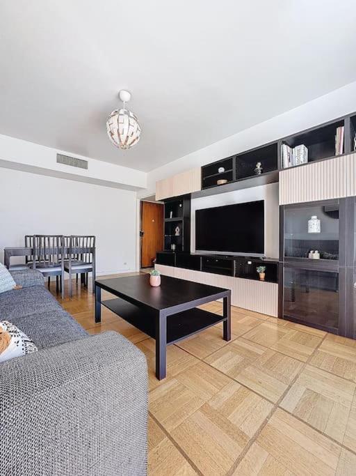 Magnifique Dernier Etage A 300m De La Promenade! Apartment *