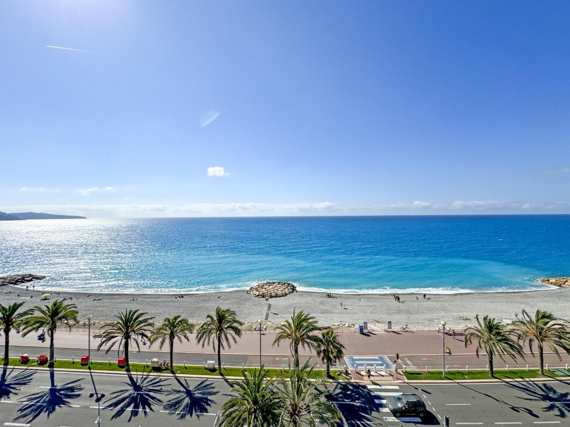 Apartment Breathtaking Rooftop Experience On Promenade *