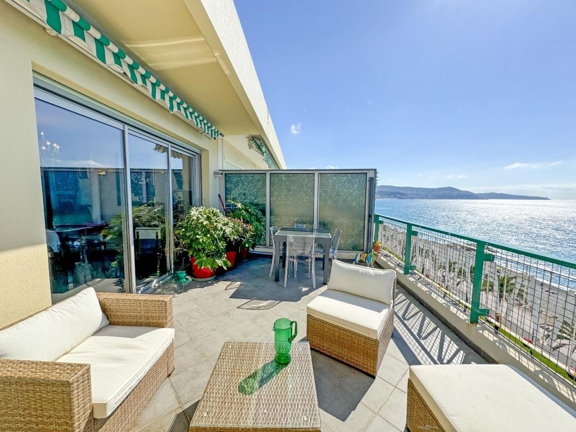 Breathtaking Rooftop Experience On Promenade Apartment *