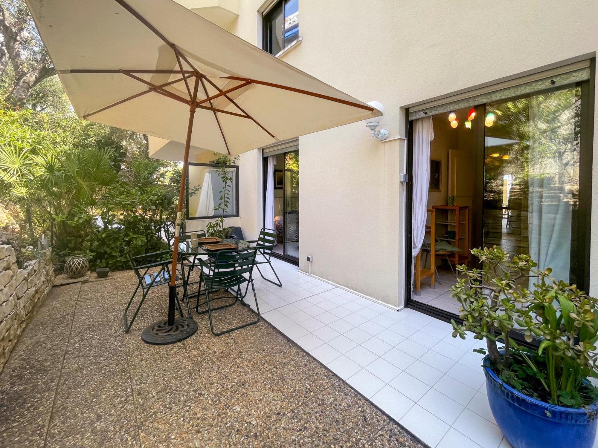 Apartment La Dolce 6 Pers Parcheggio Terrazza Nice