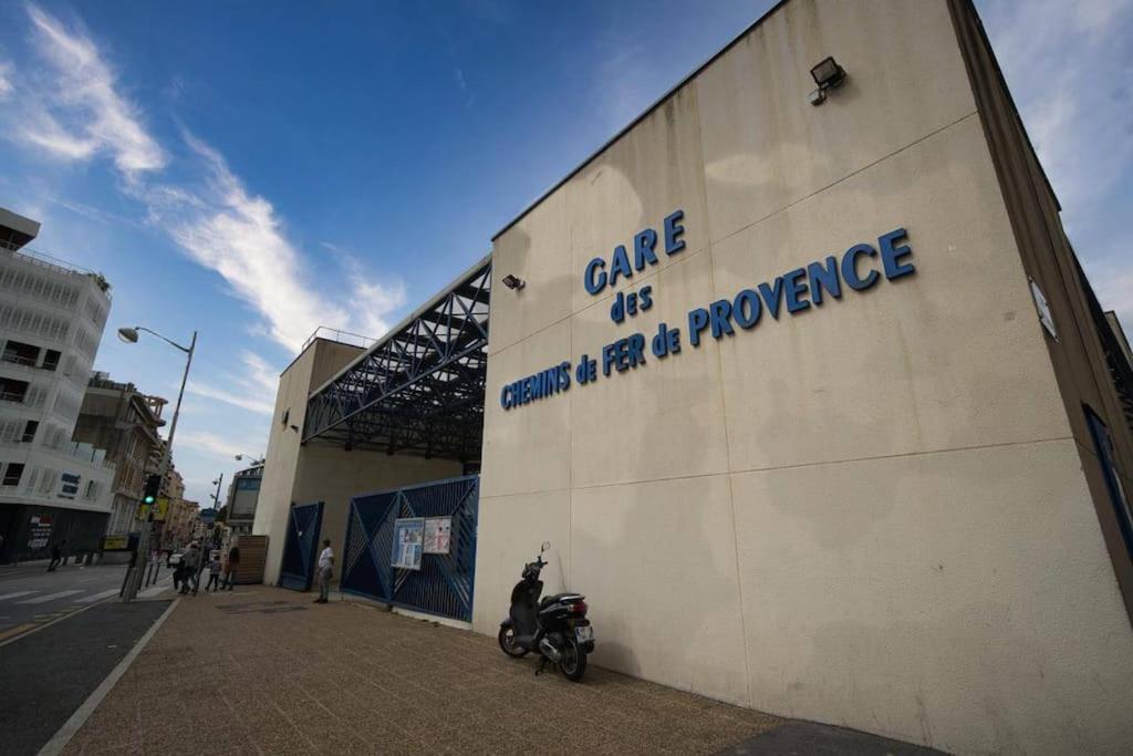 Appartement, En Plein Centre , Face A La Gare Centrale, Centre * Nice