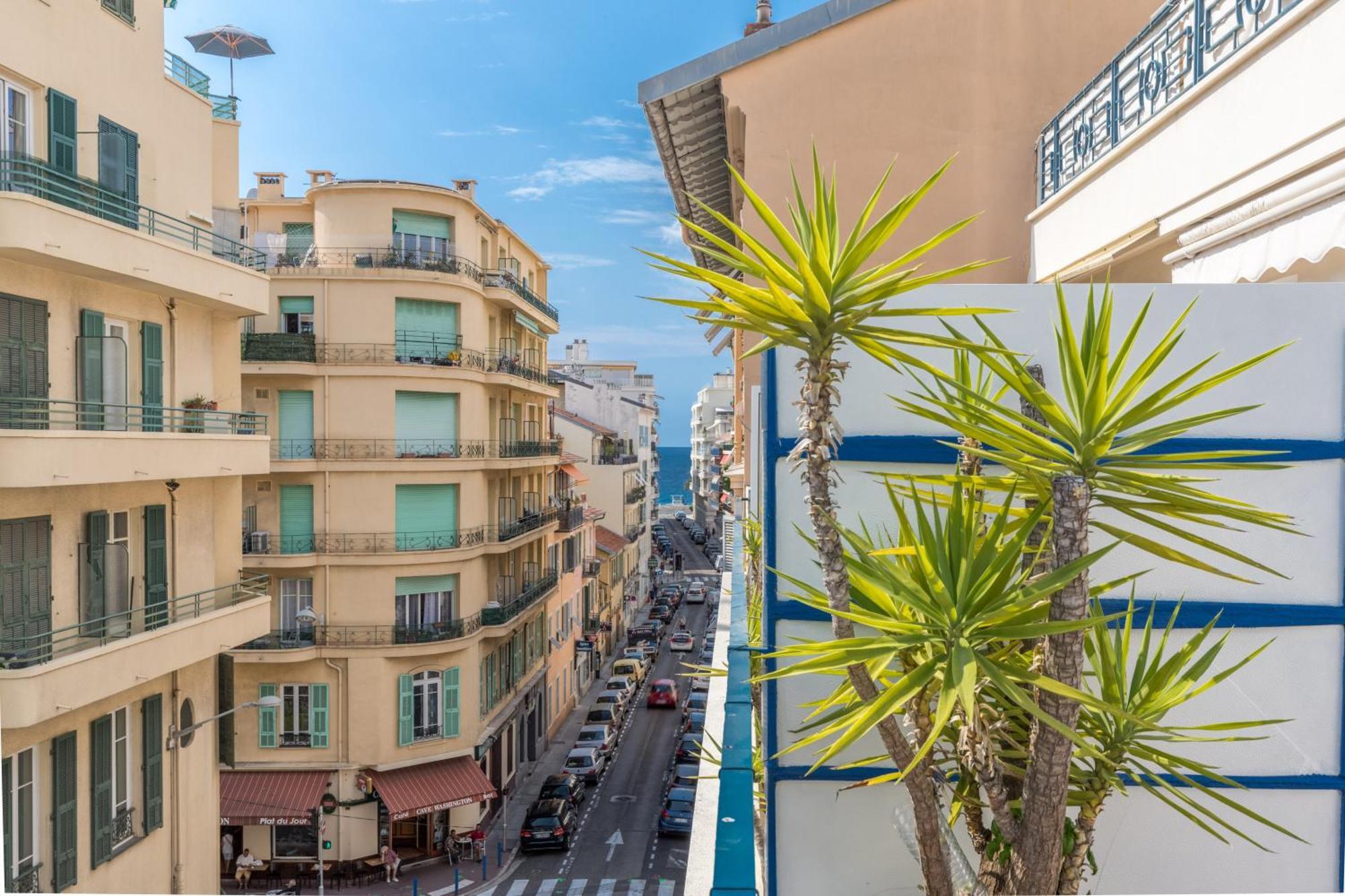 Apartment With Large Terrace Sea View 4th Floor