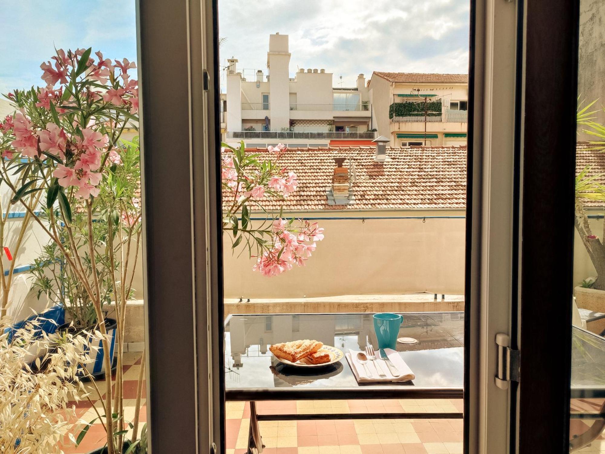 With Large Terrace Sea View 4th Floor Nice