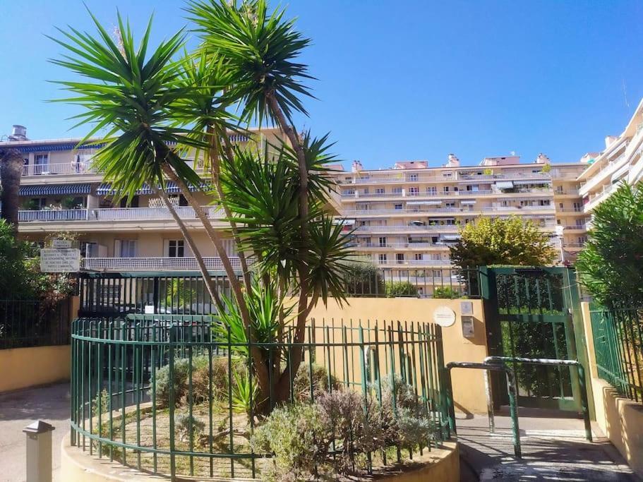 Agreable & Lumineux Proche Hopital Pasteur Apartment