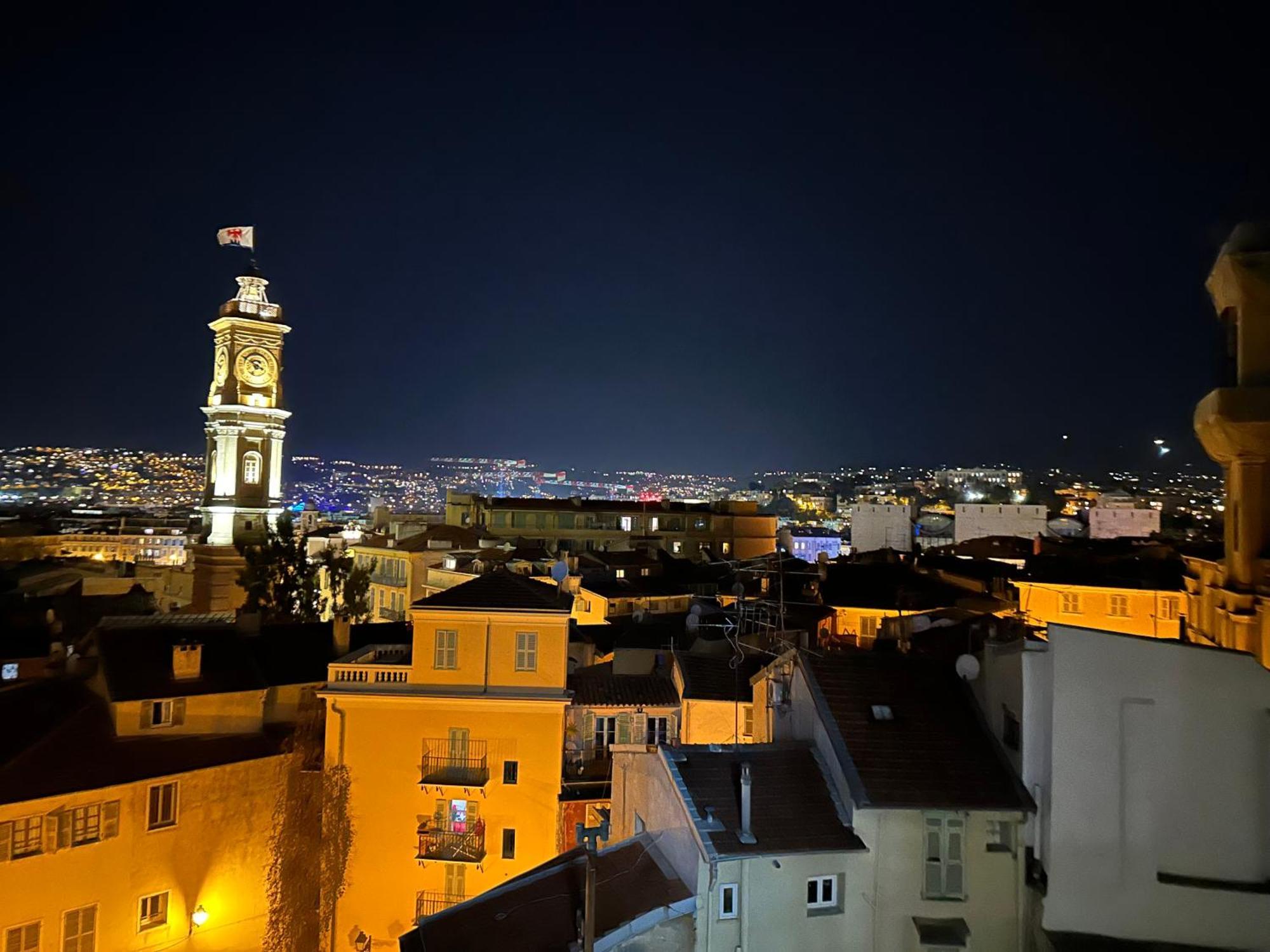 Providence - Elegant F3, Vue Incroyable, Balcon,ascenseur, Wifi Apartment