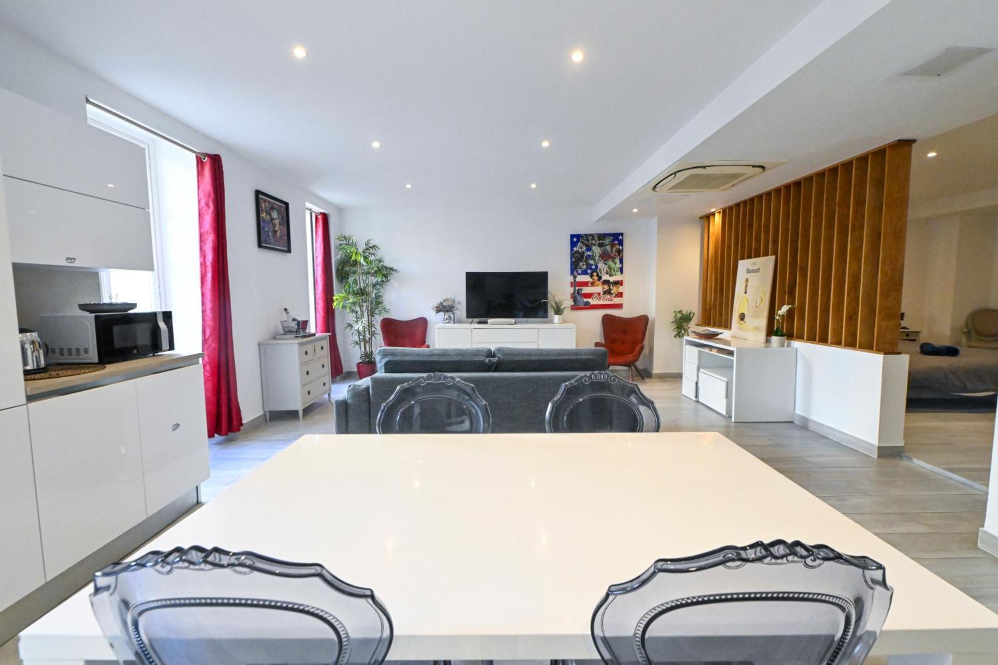 Loft Place Massena Avec Terrasse Apartment Nice