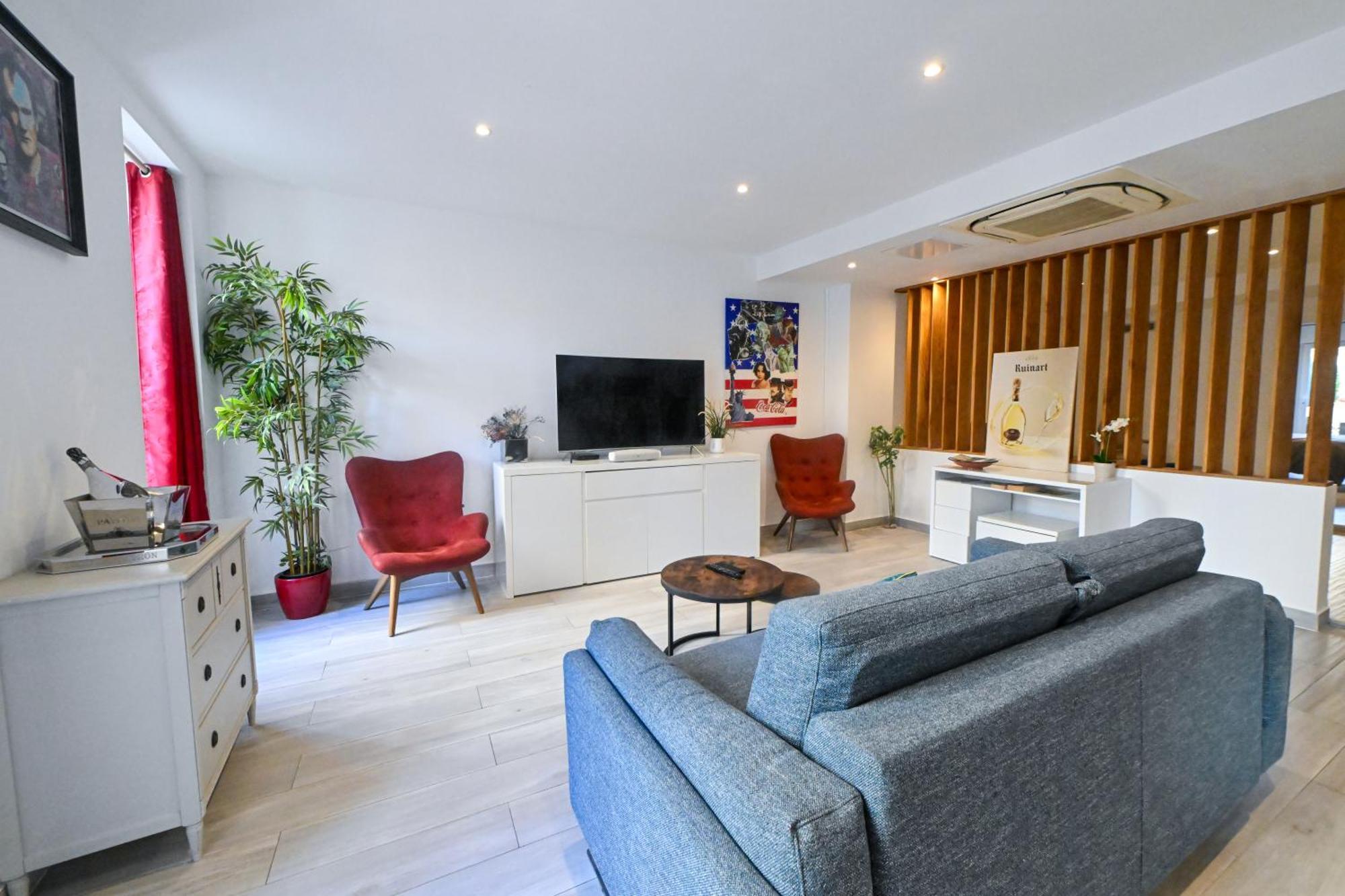 Apartment Loft Place Massena Avec Terrasse