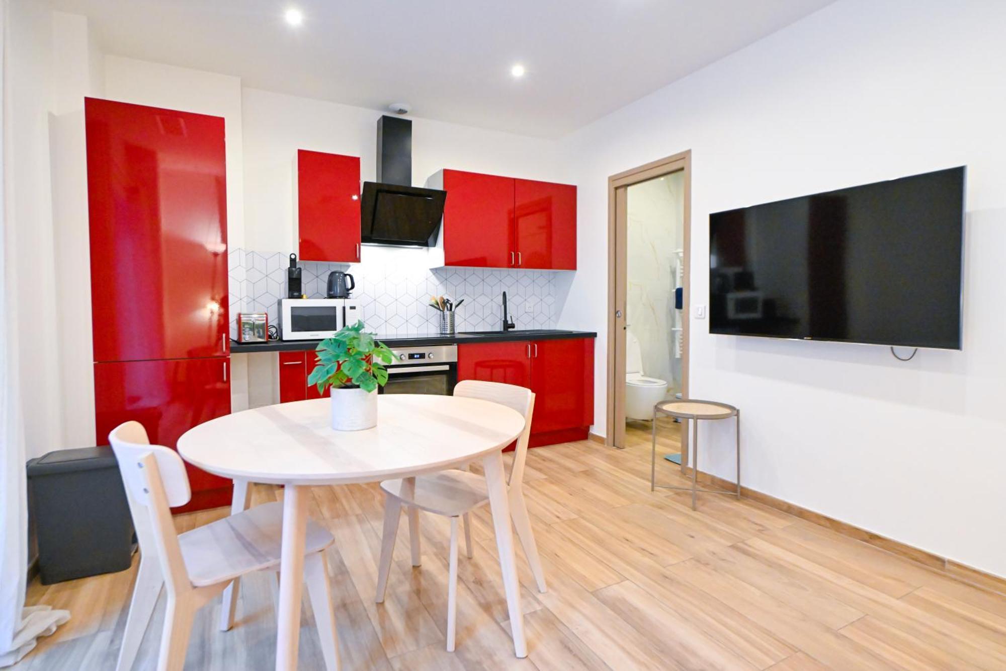 Apartment Beau Cozy Centre Et Plages Avec Terrasse N3 *