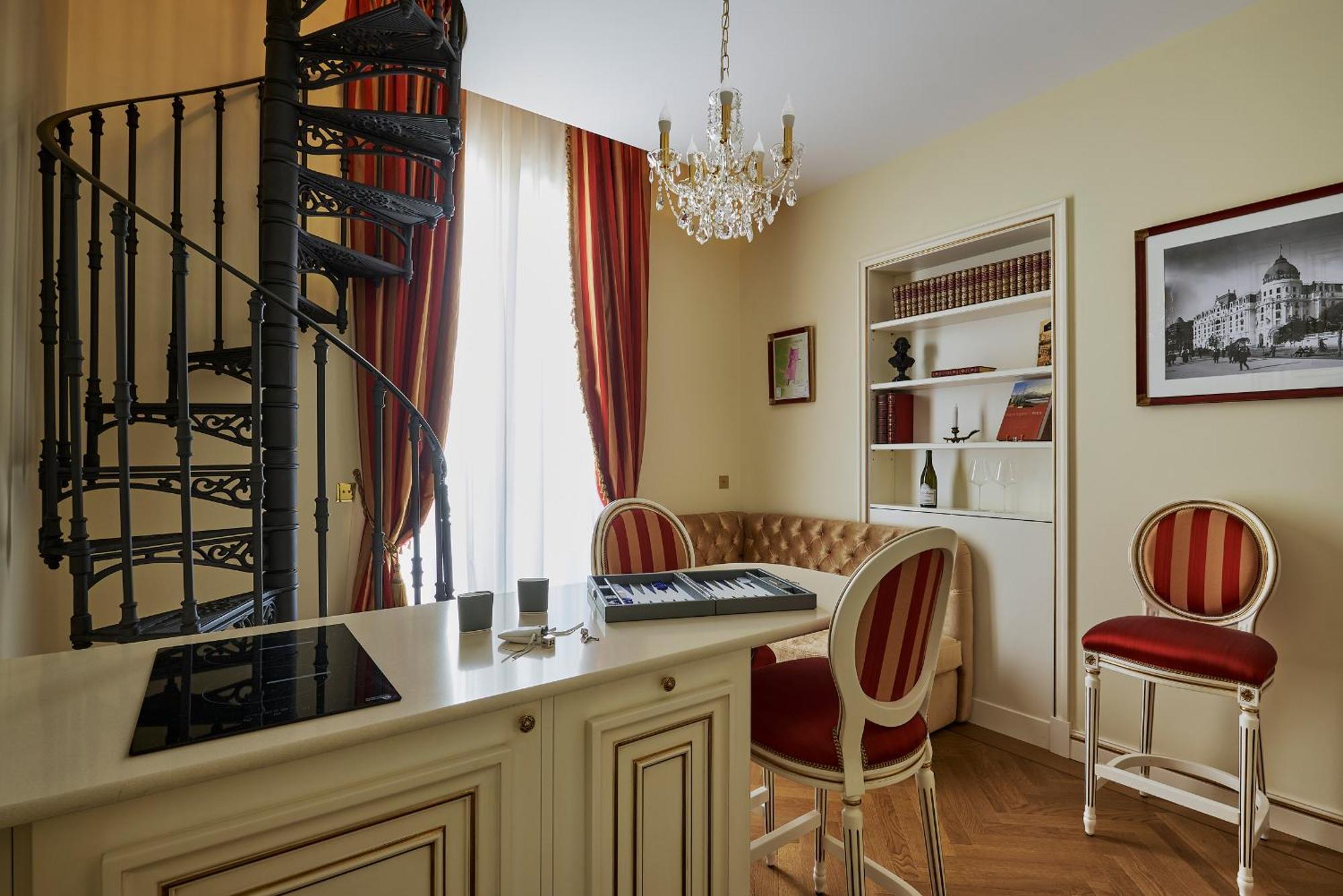 Maison Des Barons Aparthotel Nice