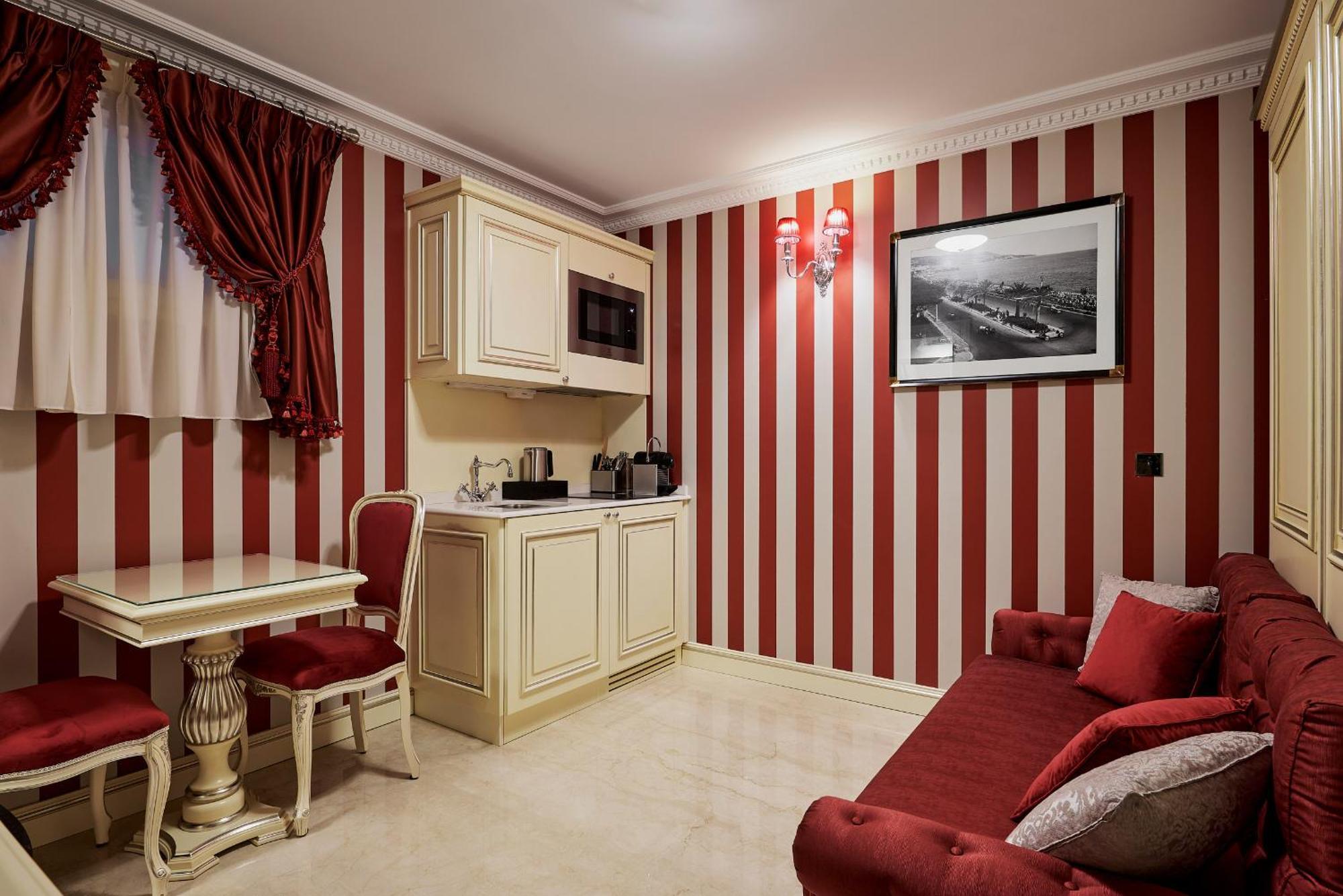 Maison Des Barons Aparthotel