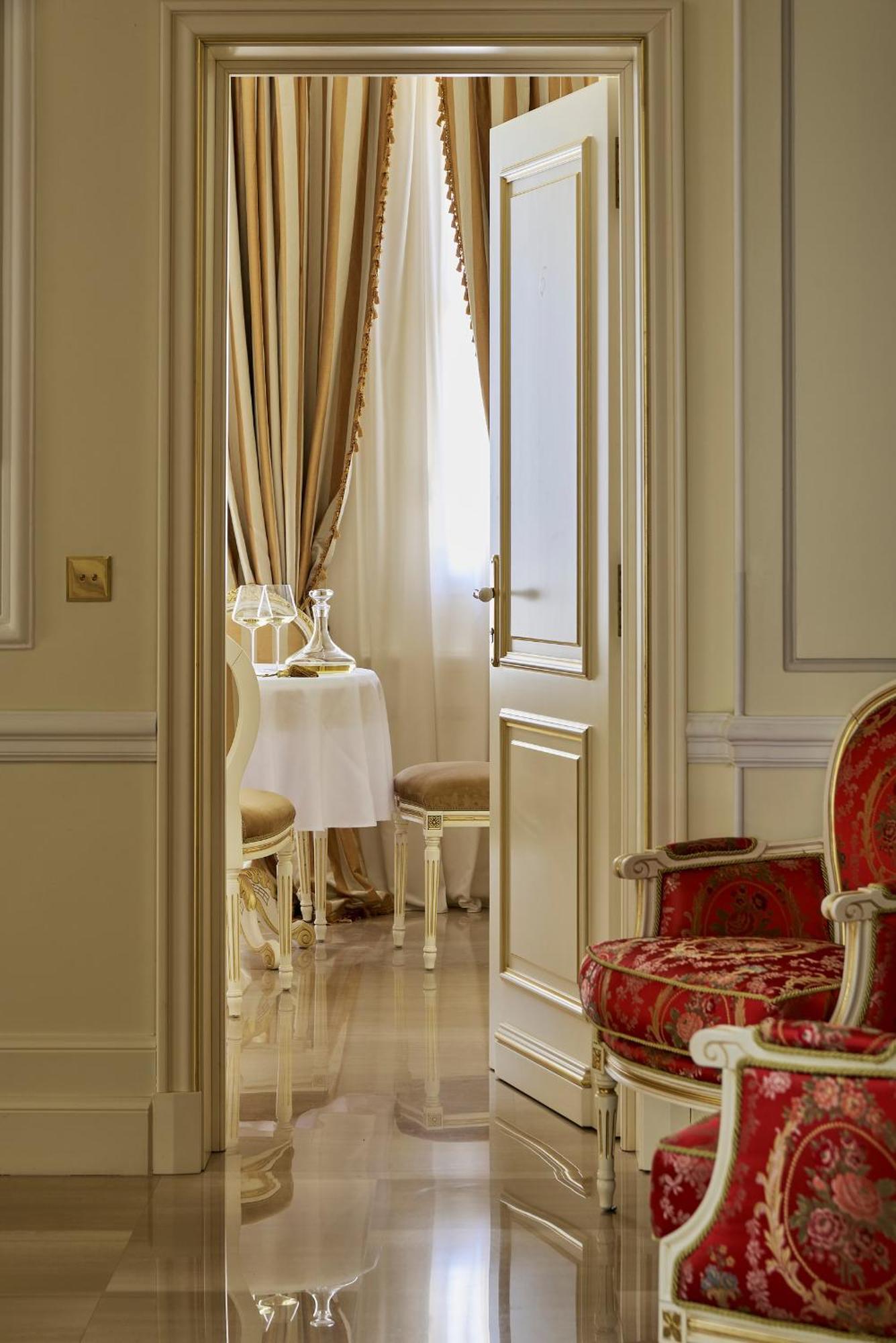 Maison Des Barons Aparthotel *