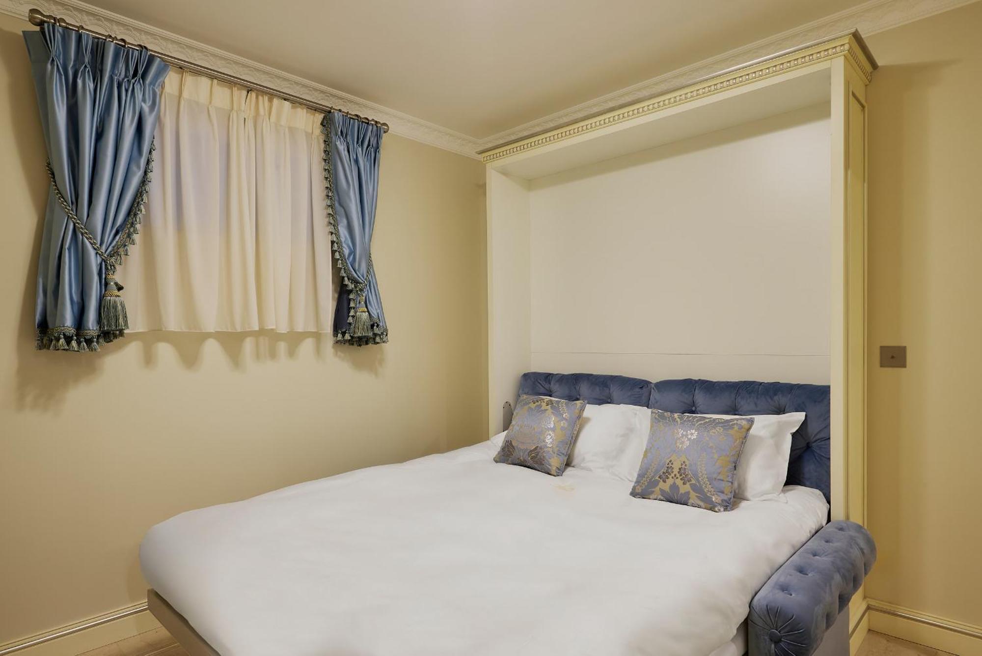 Maison Des Barons Aparthotel 4*