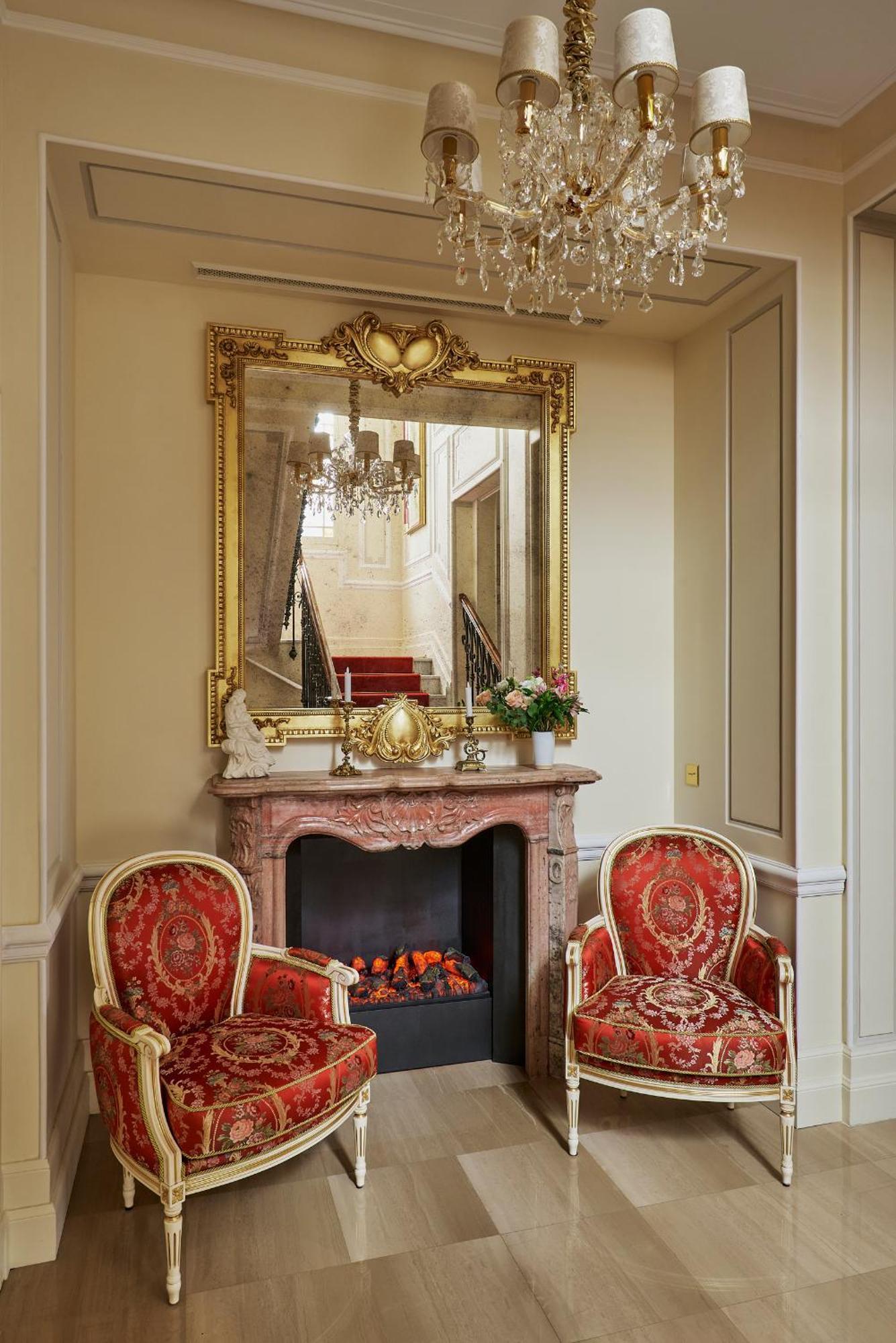 Maison Des Barons Aparthotel 4*