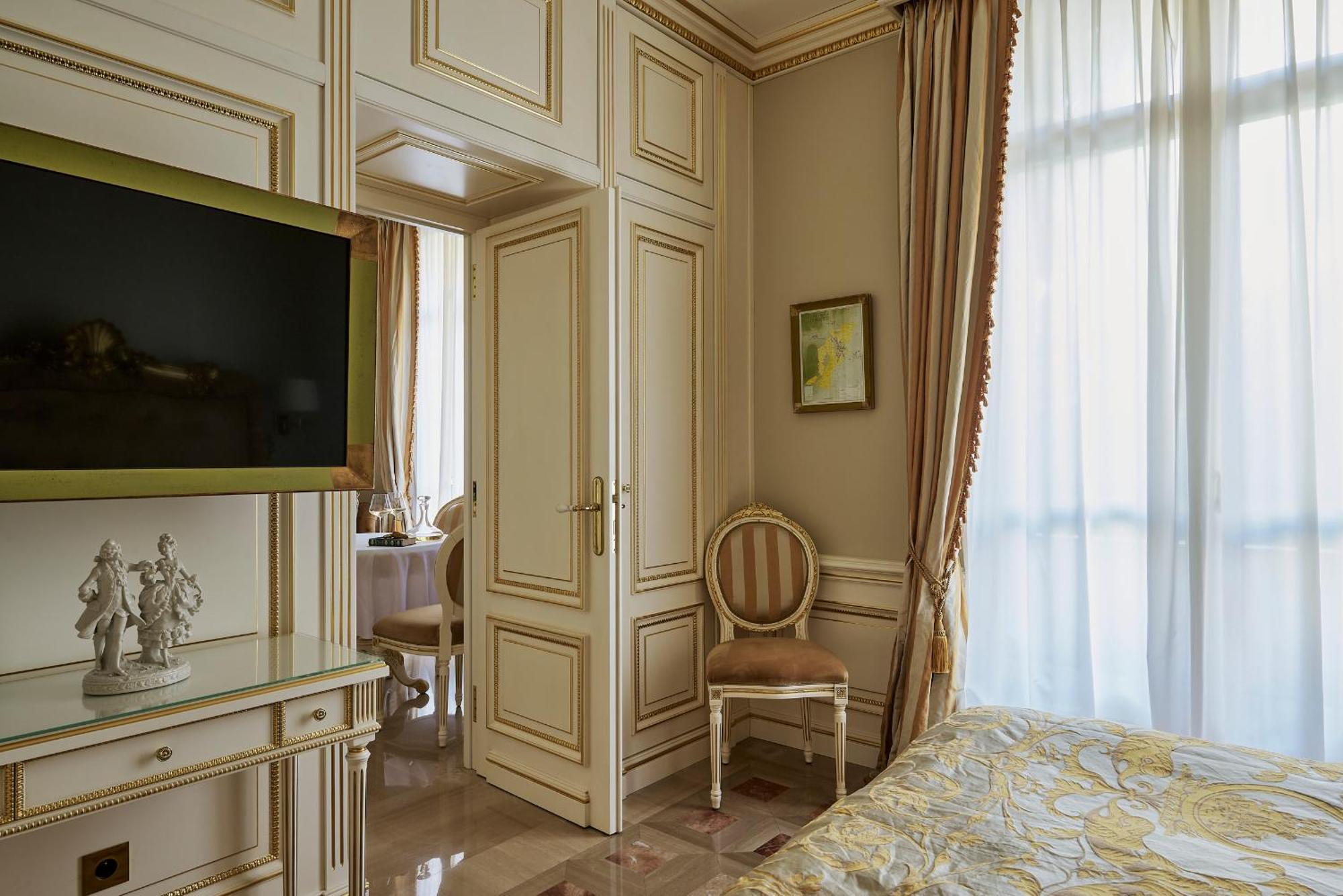 Maison Des Barons Aparthotel 4*