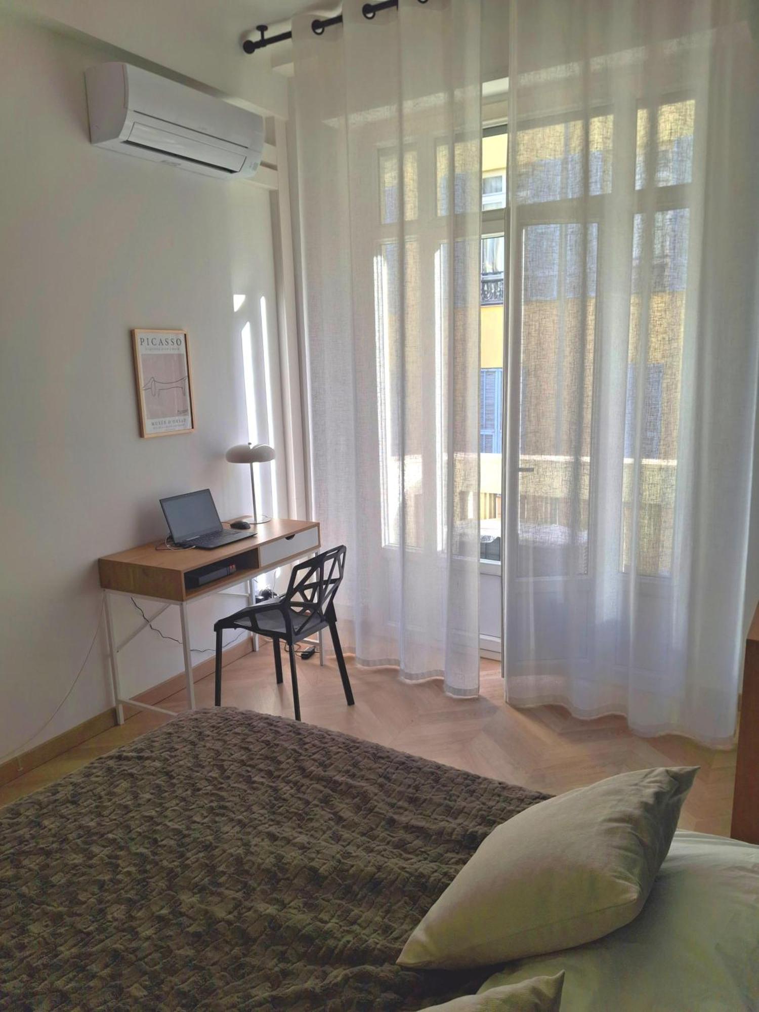 Superbe Au Coeur De *