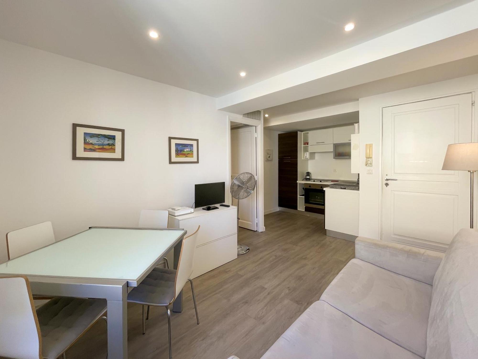 Massena 2 Pers Super Wifi Ac Apartment Nice