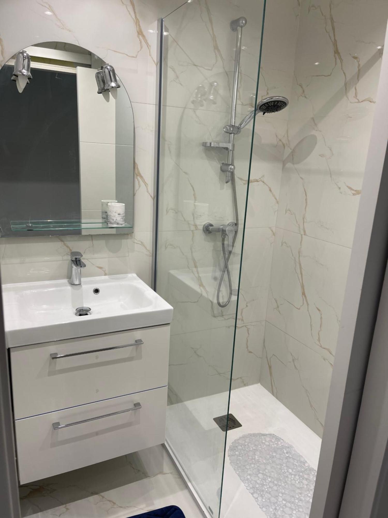 Apartment Lumineux A 2min De La