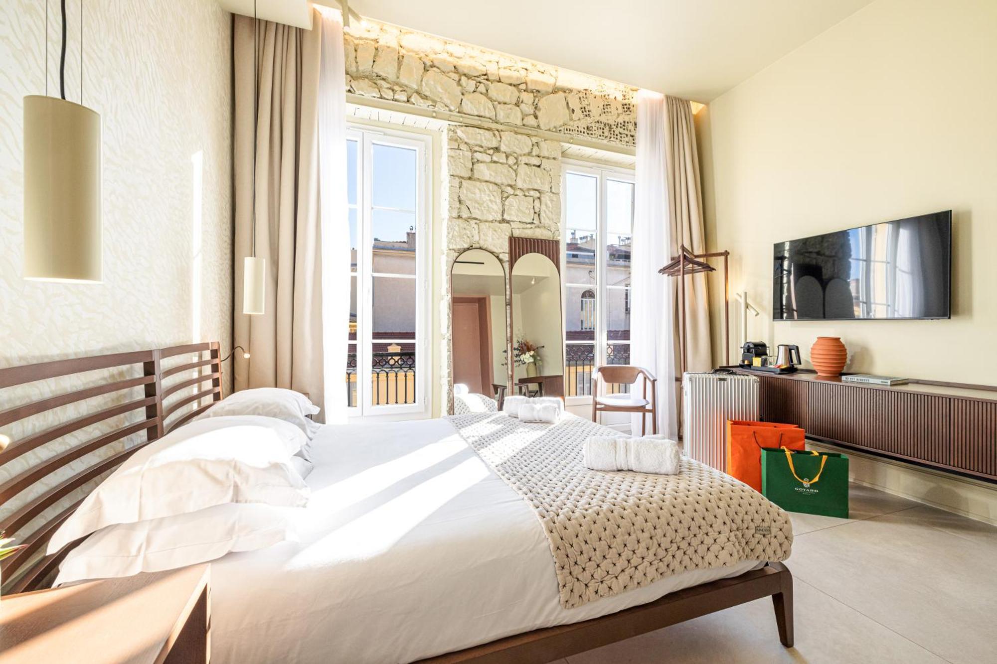 Hotel Naomi Nice