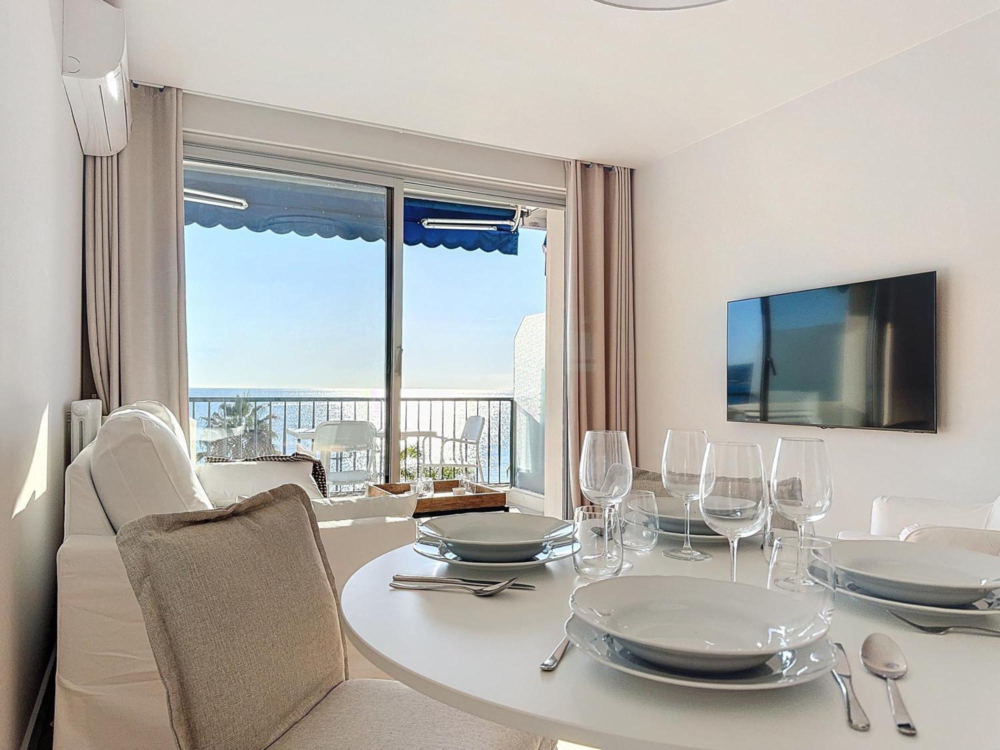 Apartment Seaview Promenade 2brs With Parking Nice