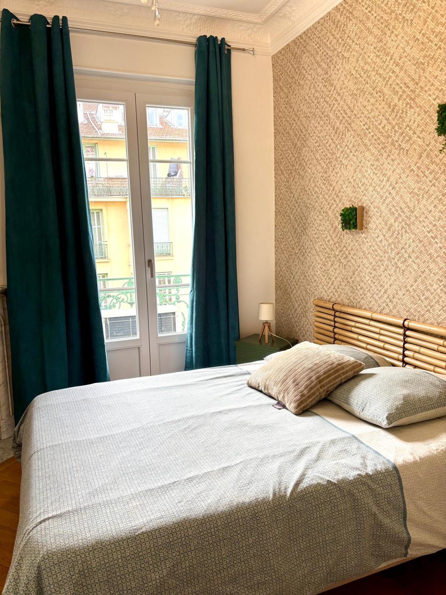 Homestay Les De Cedric Iconic Tram Gare Pour Personnes Calmes *