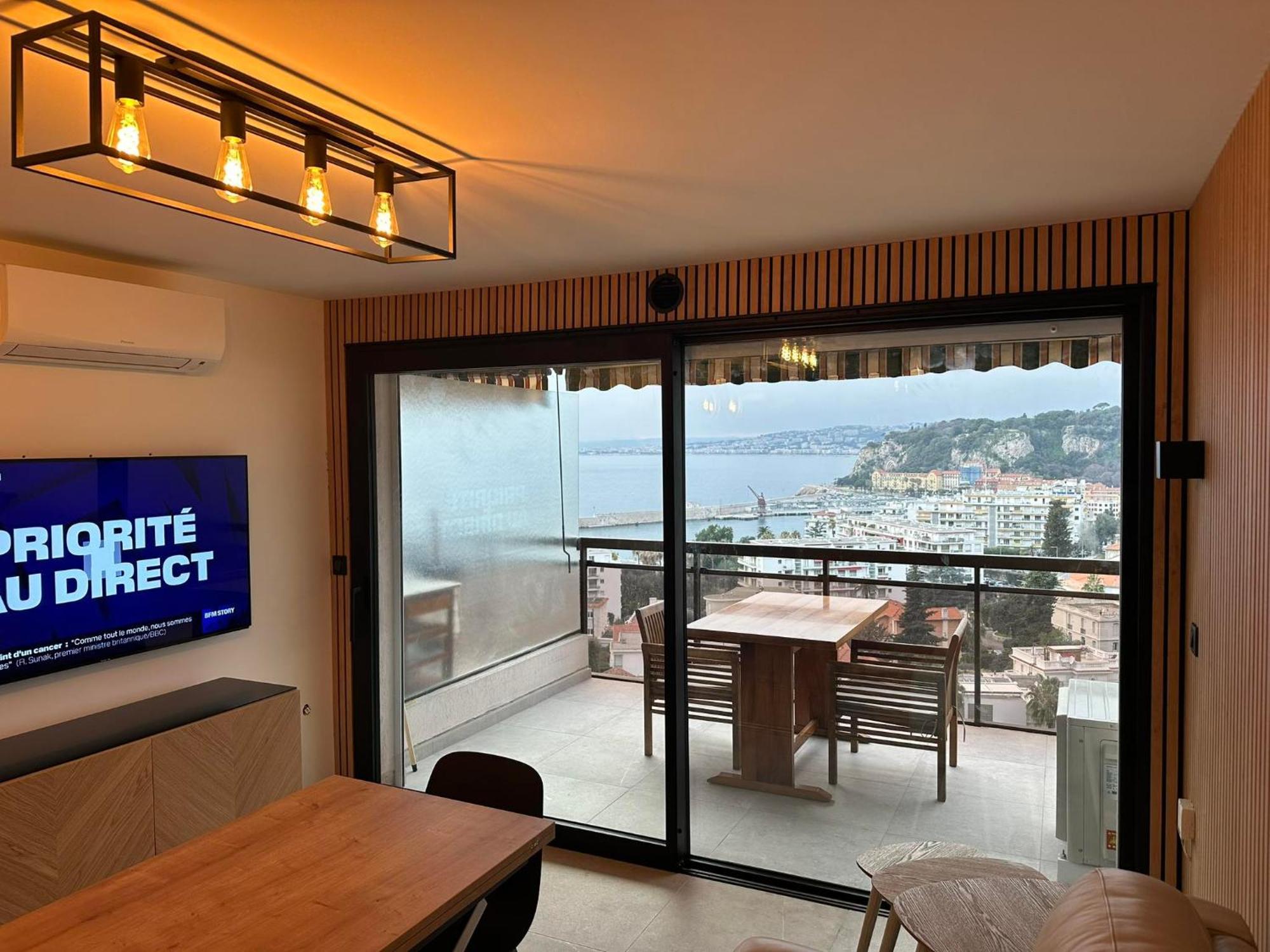 Apartment L'evidence *