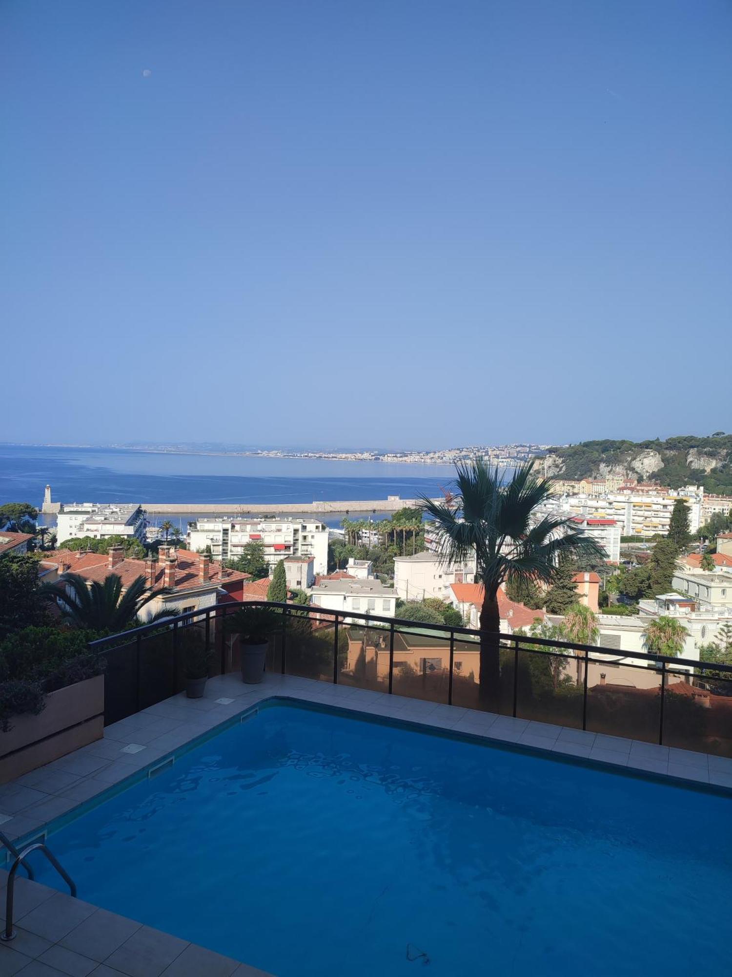 Apartment L'evidence *