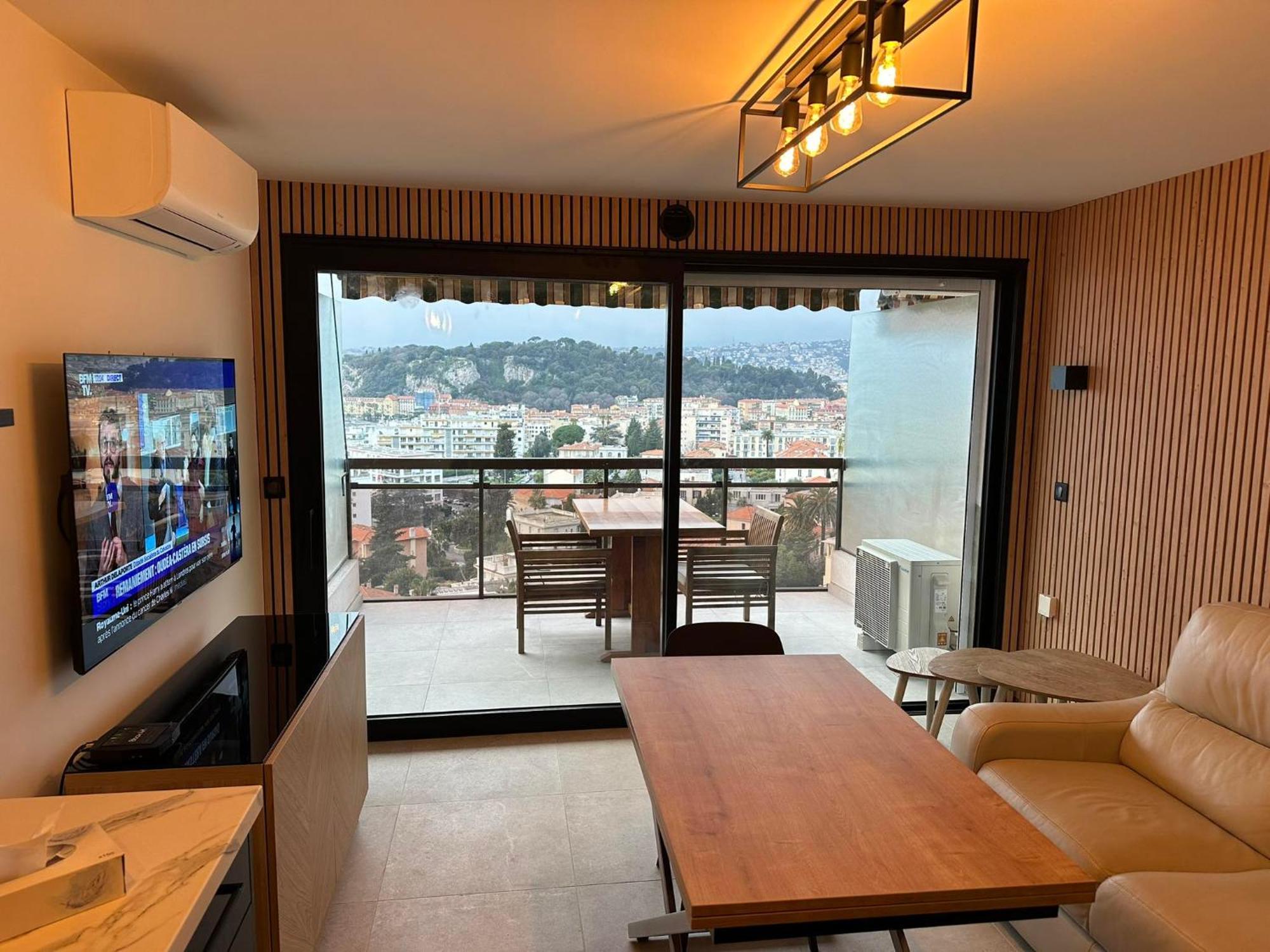 L'evidence Apartment *