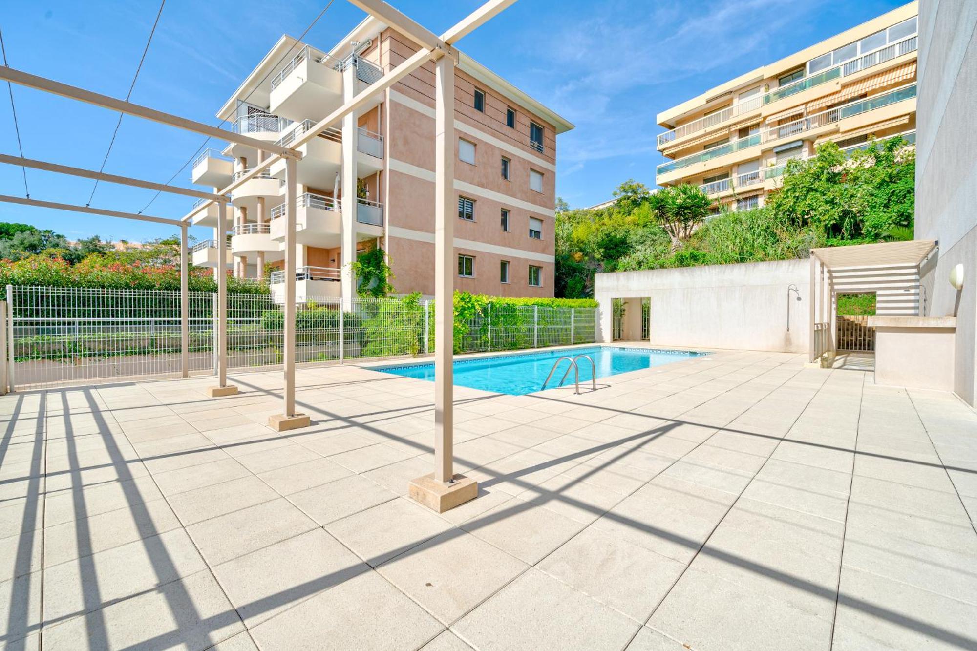 Magnifique 4 Pers,clim,parking * Nice