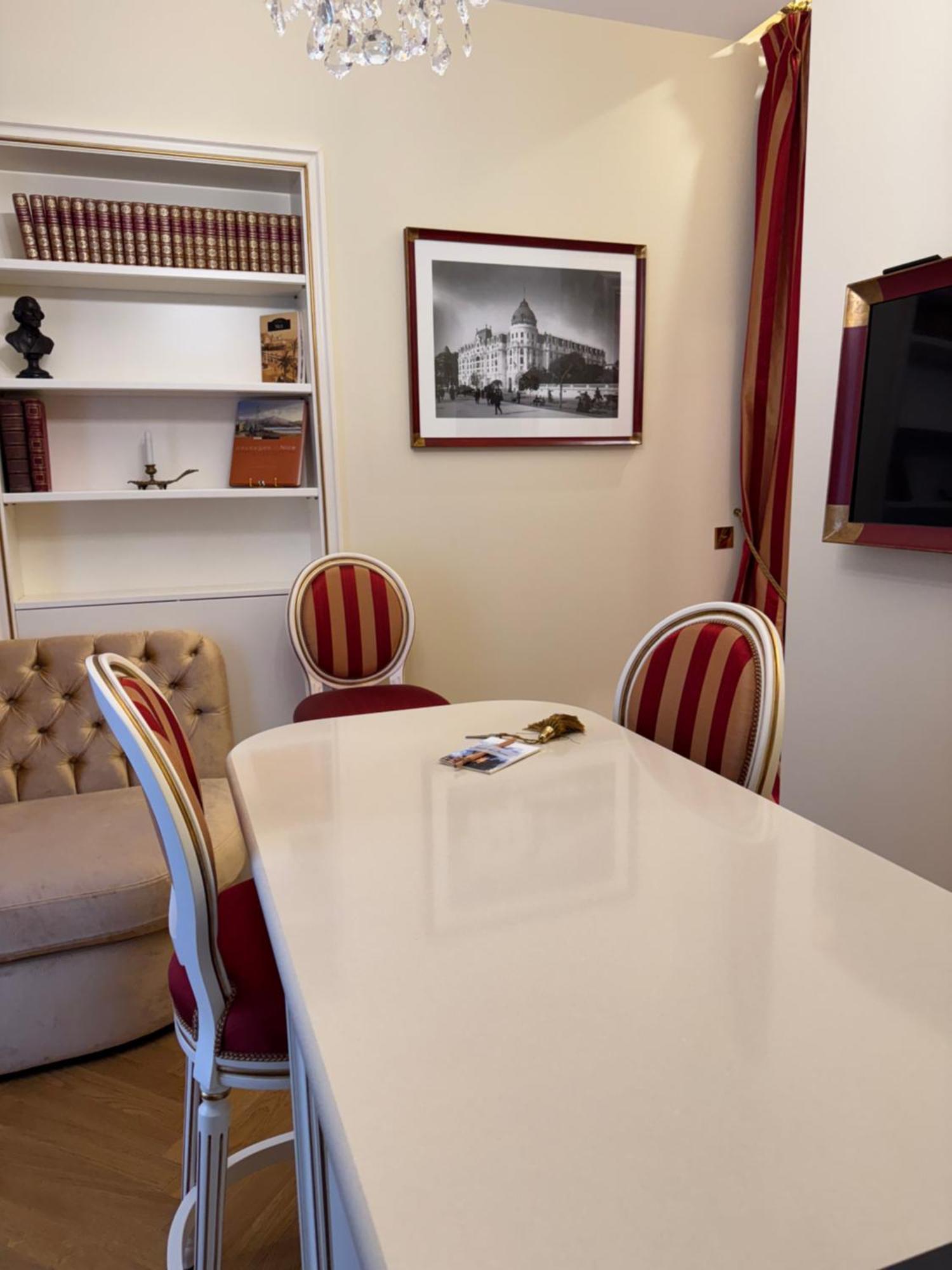 Aparthotel Maison Des Barons Nice