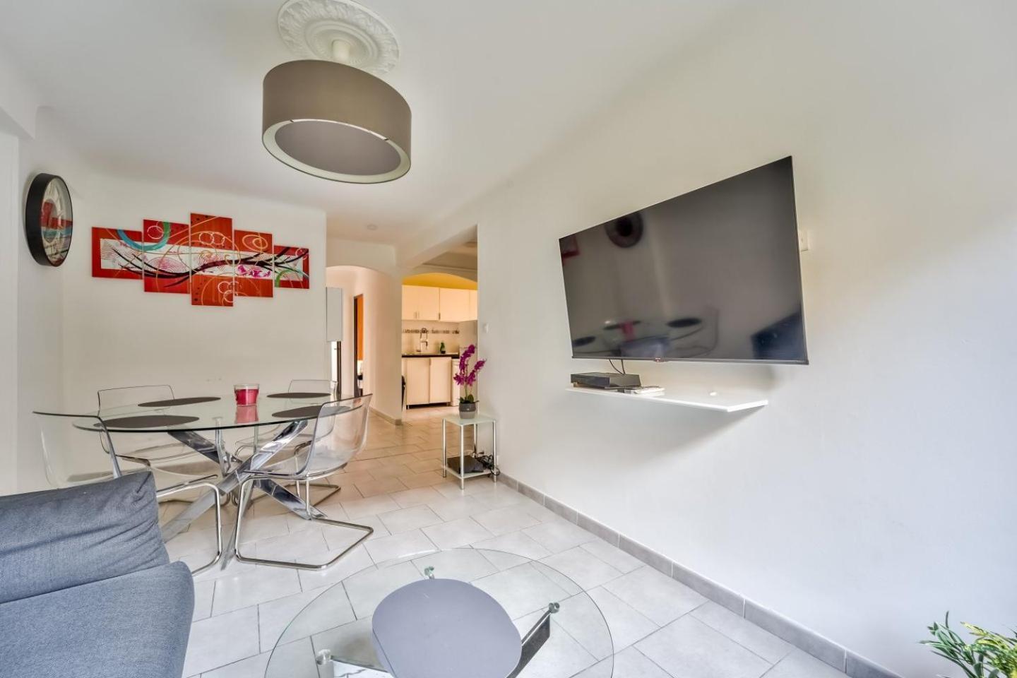 Modern 2br Flat - De Apartment Nice