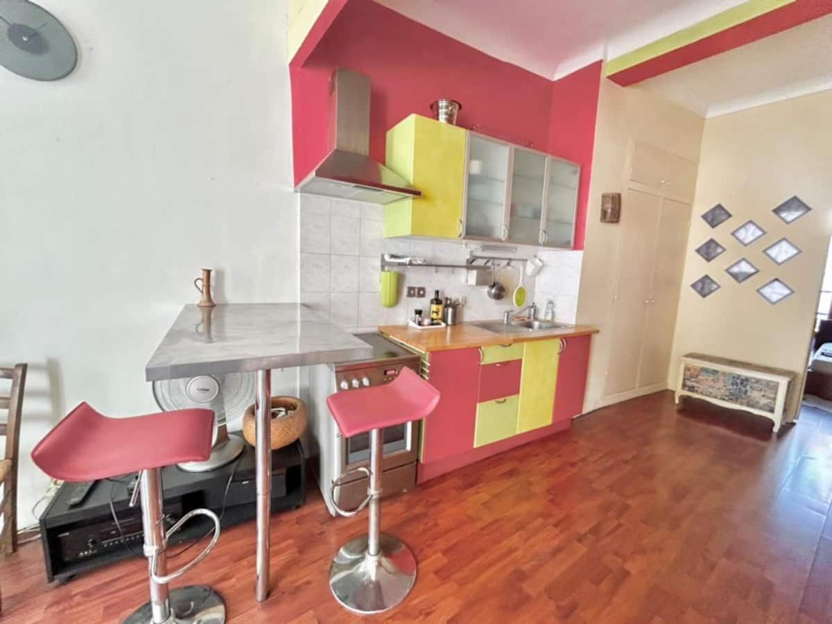 2p Proche Jean Medecin, Centre Apartment