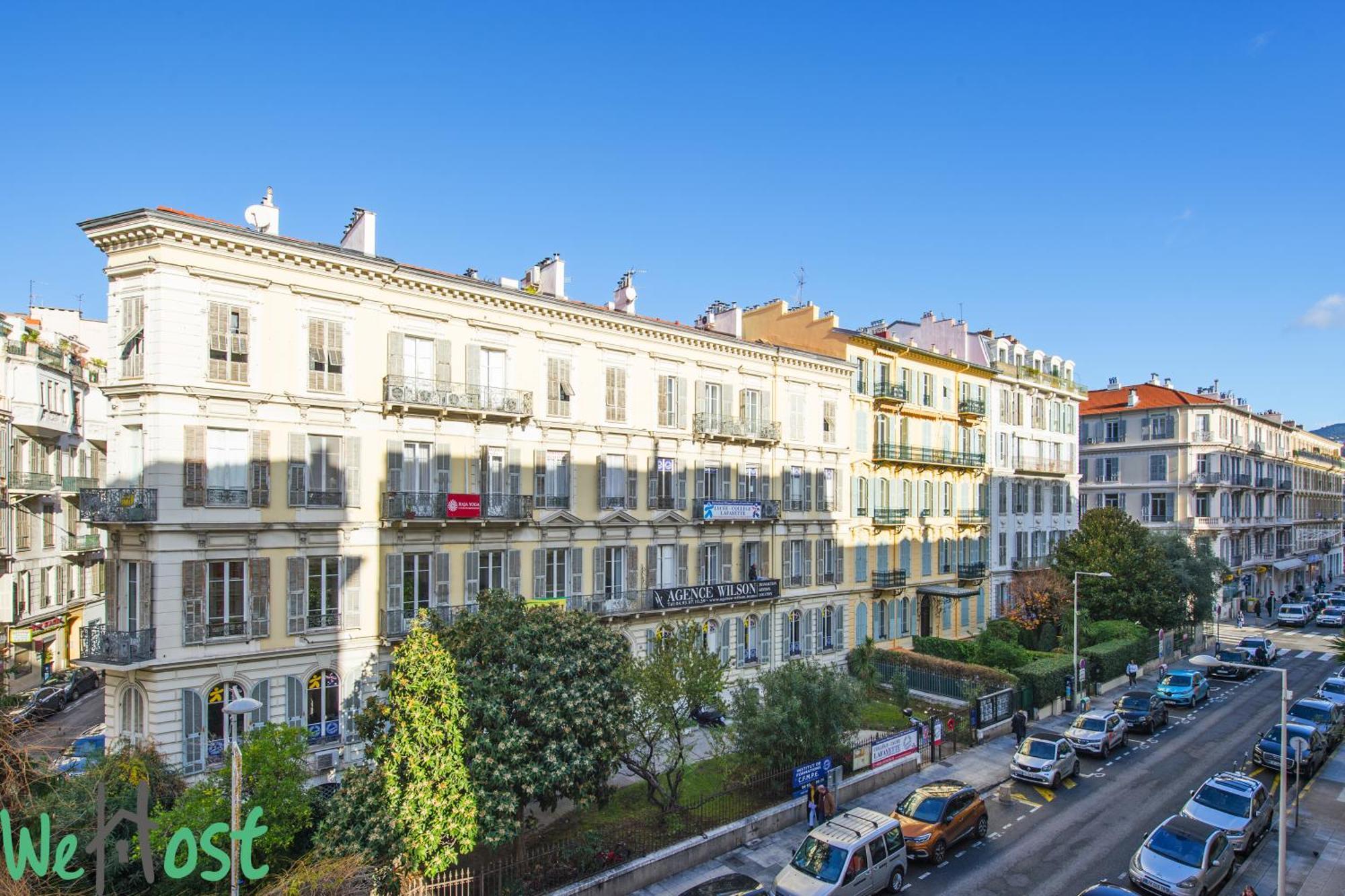 Contemporain Centre Et Plages Nice