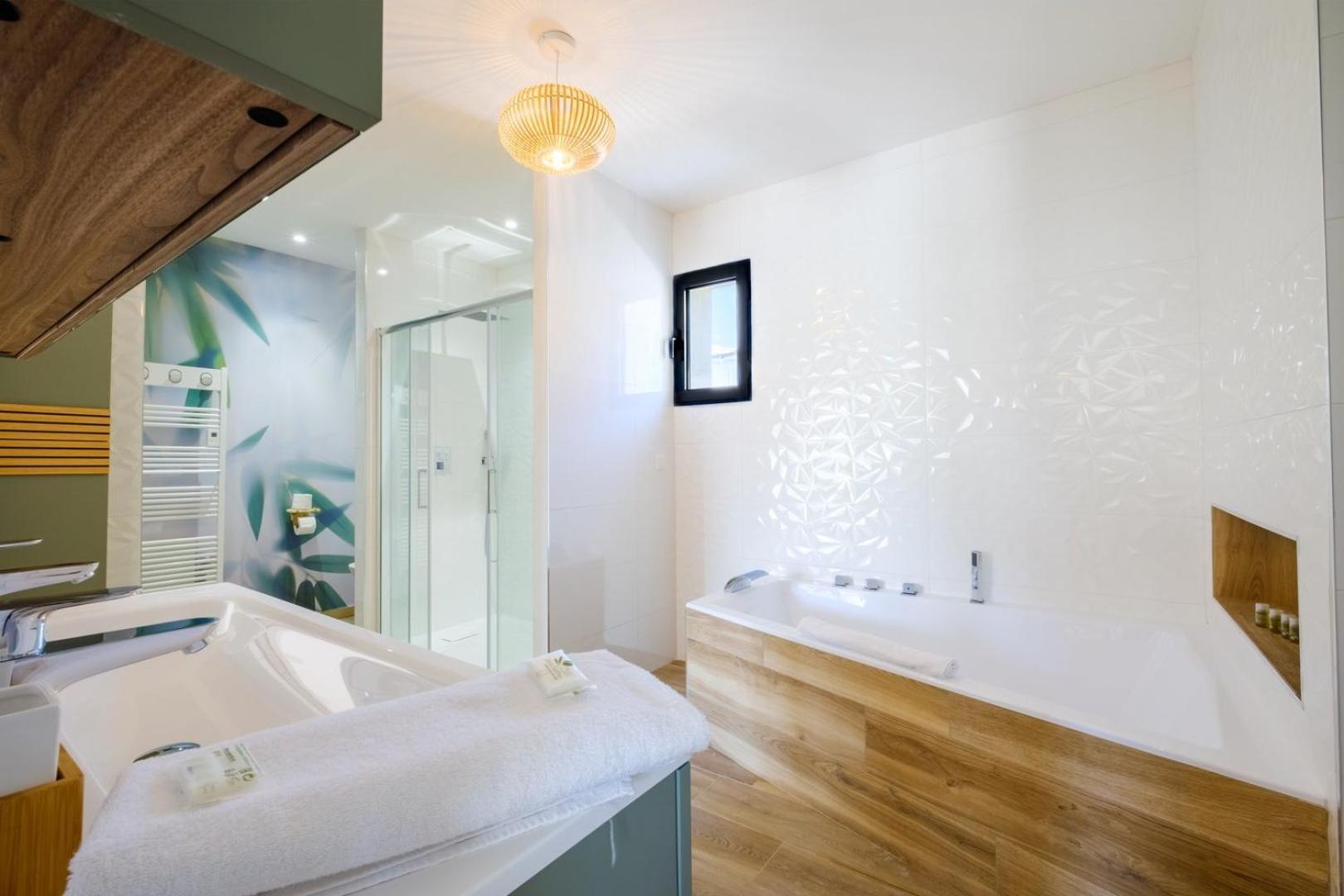 Moderne Pour 8 Personnes - Vue Sur ! Nice