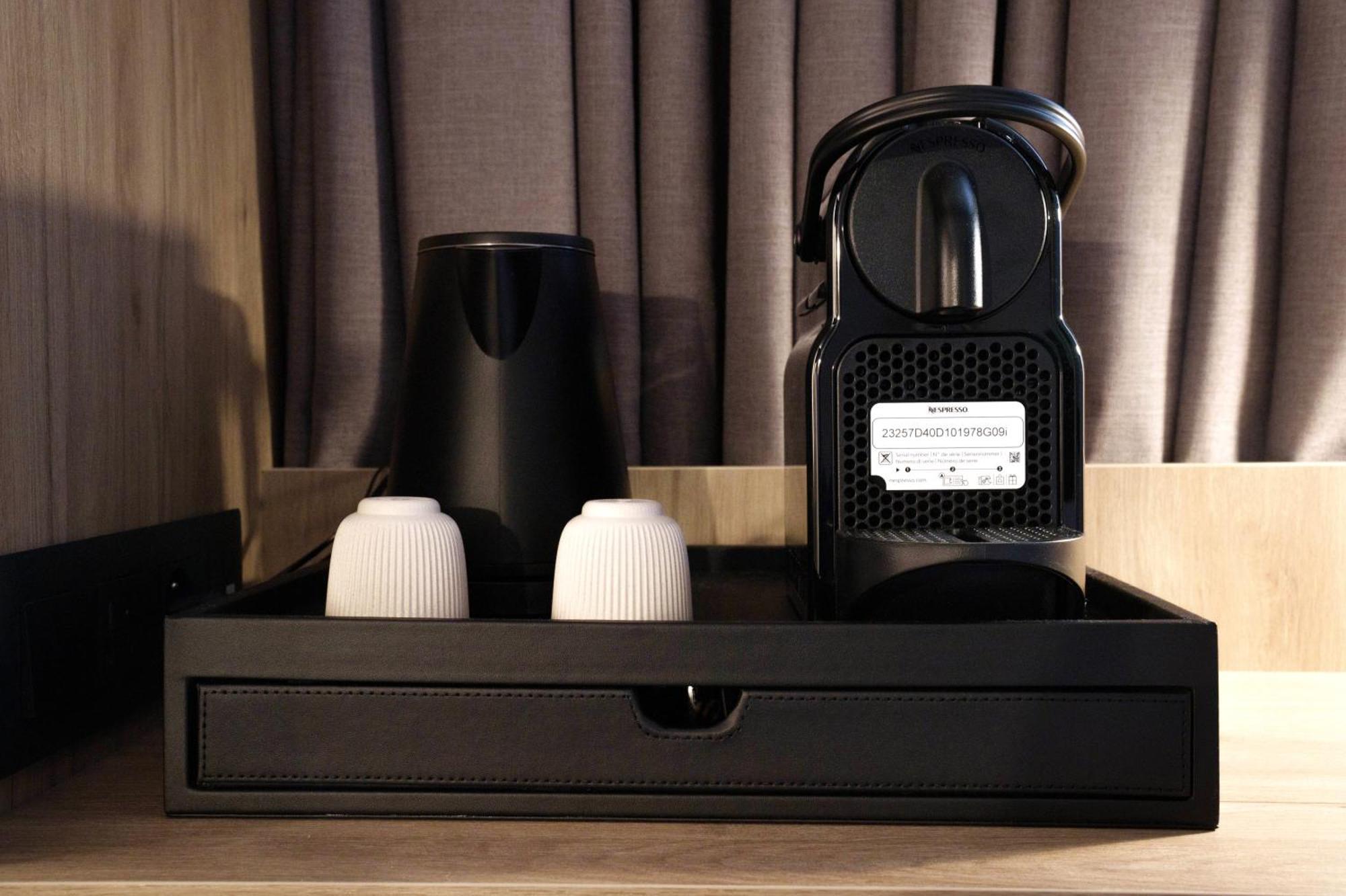 Hotel Campanile Aeroport 3*