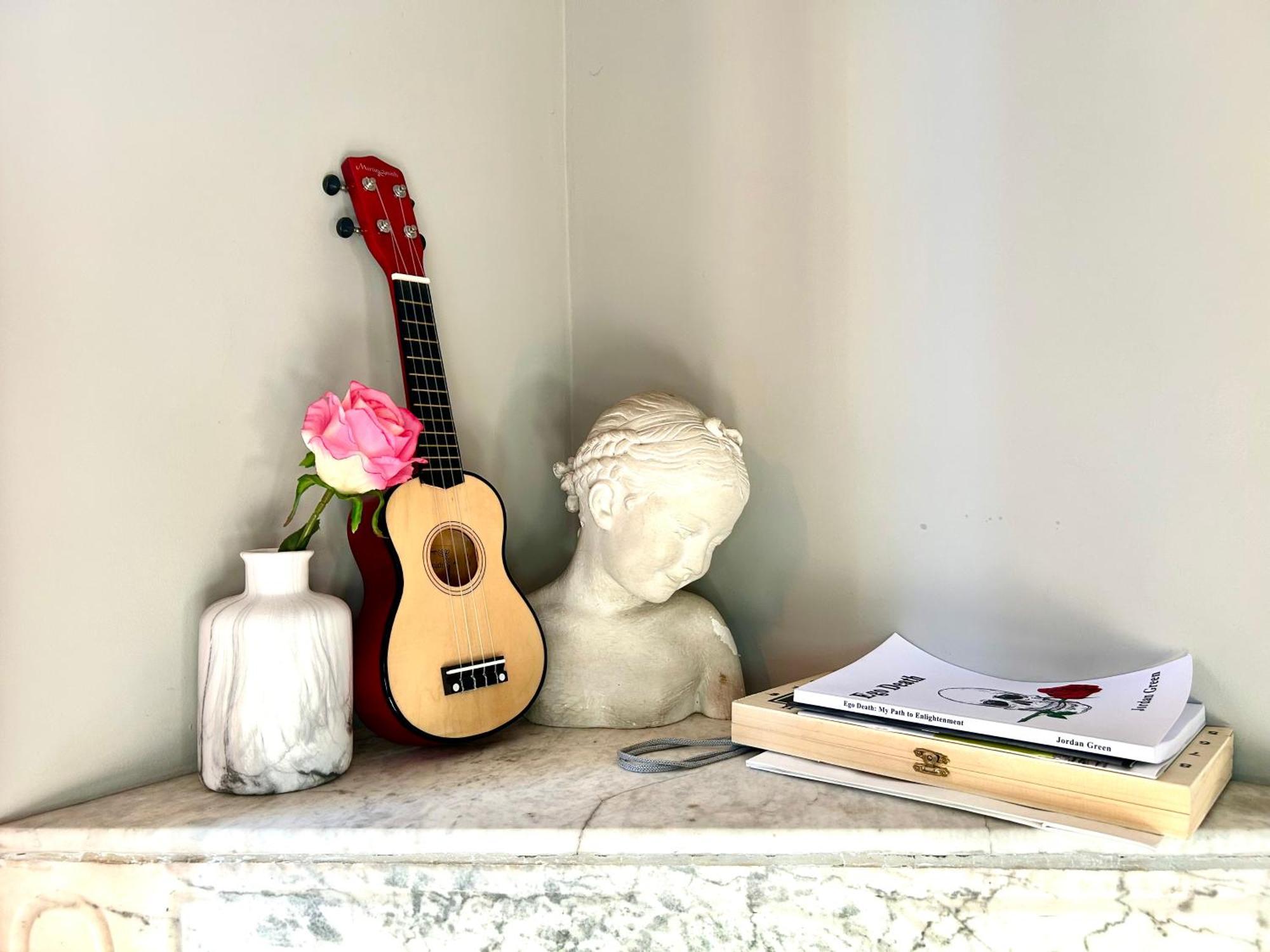 Lovely & Sunny Loft Heart Of With A/c! *