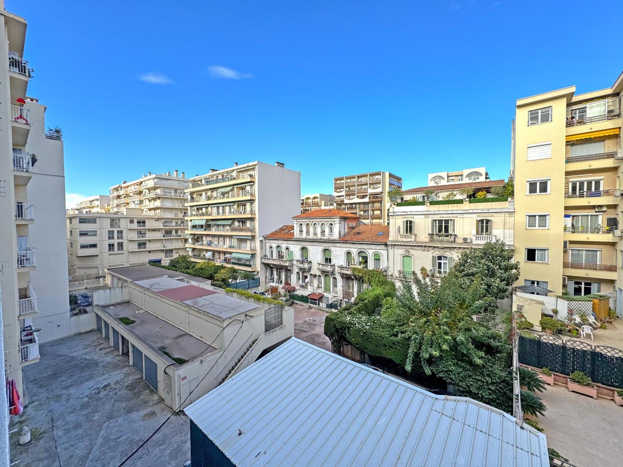 Sea Front Promenade *