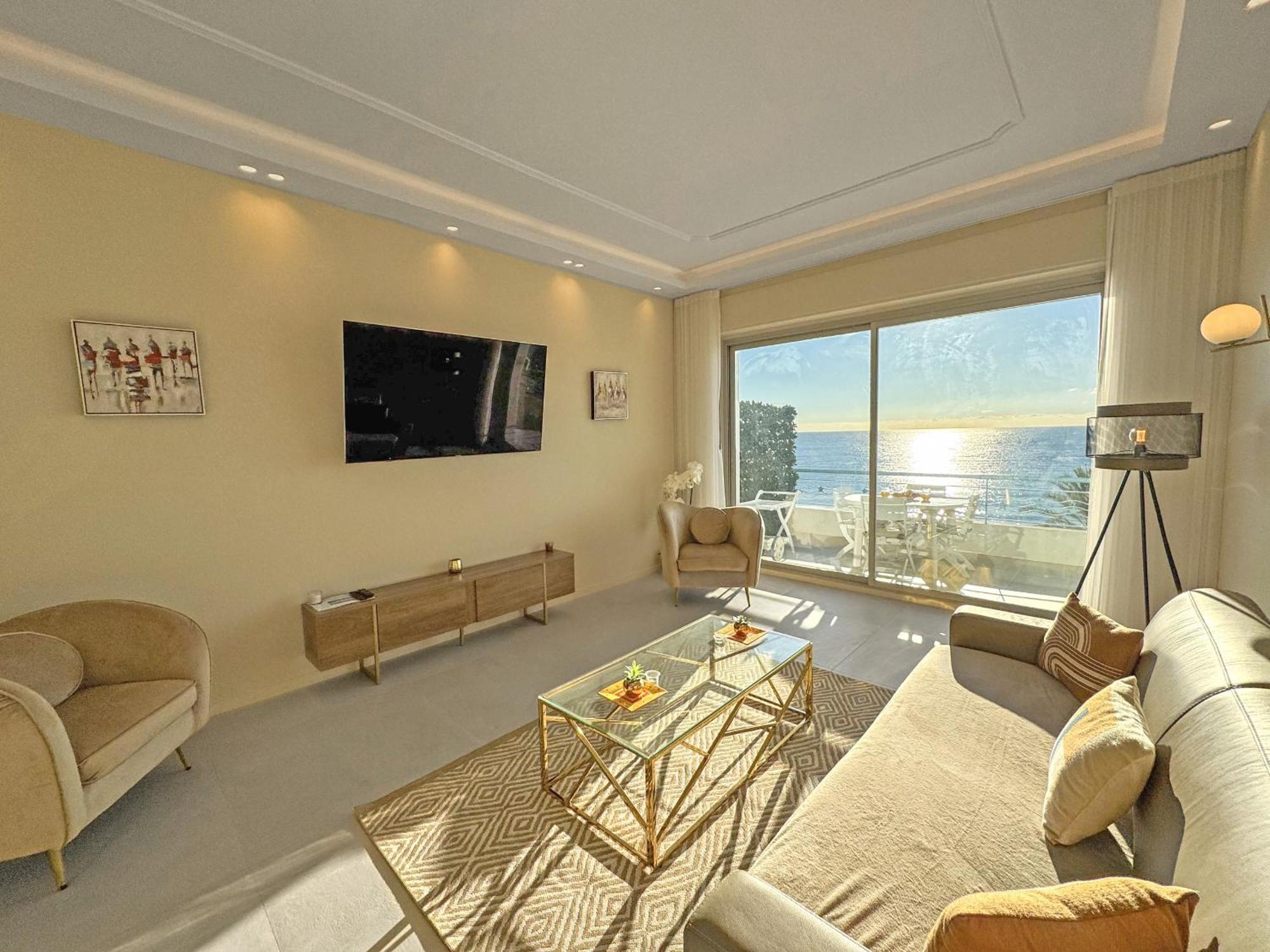 Apartment Sea Front Promenade *