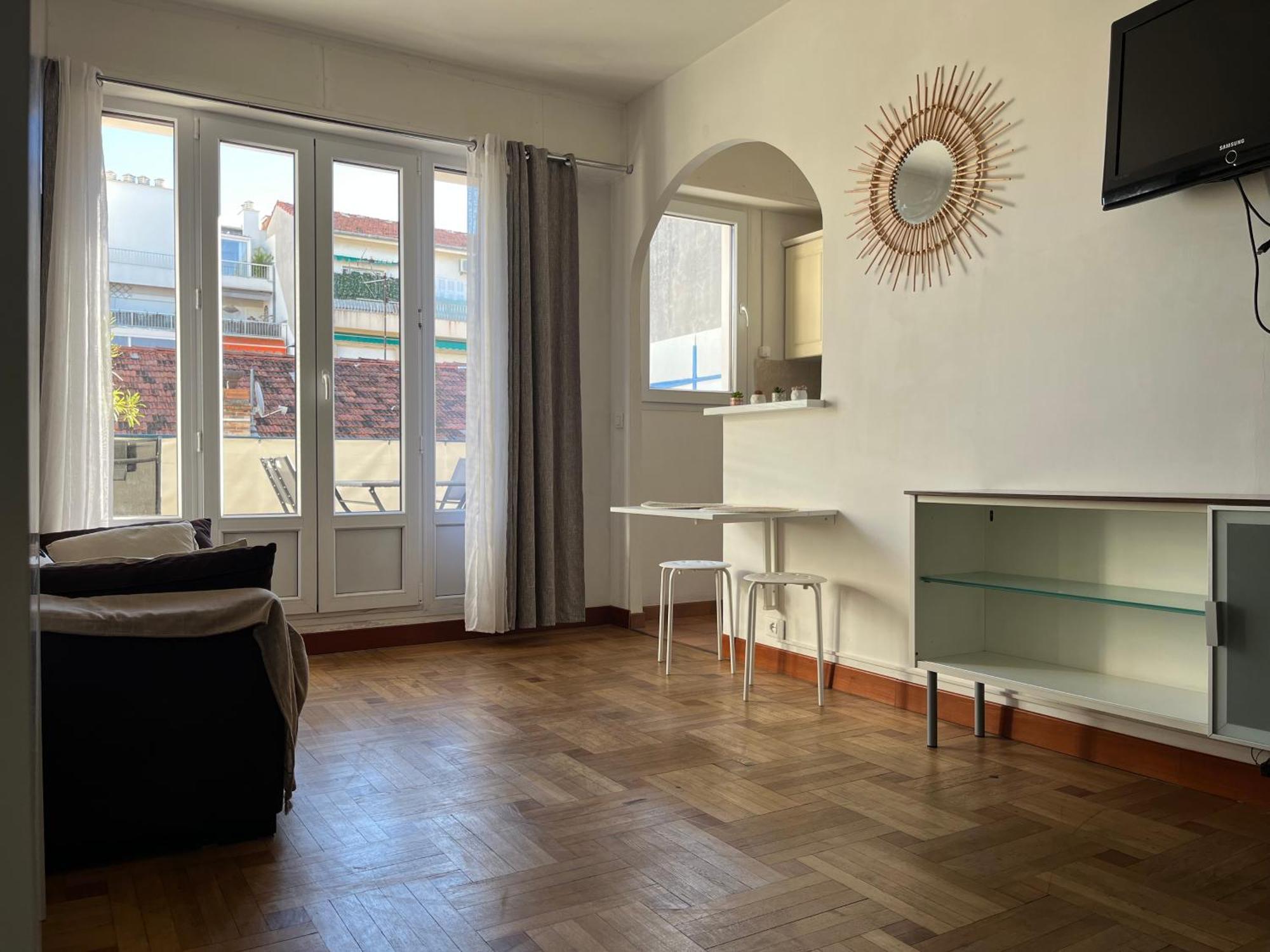 Apartment With Large Terrace Sea View 4th Floor *