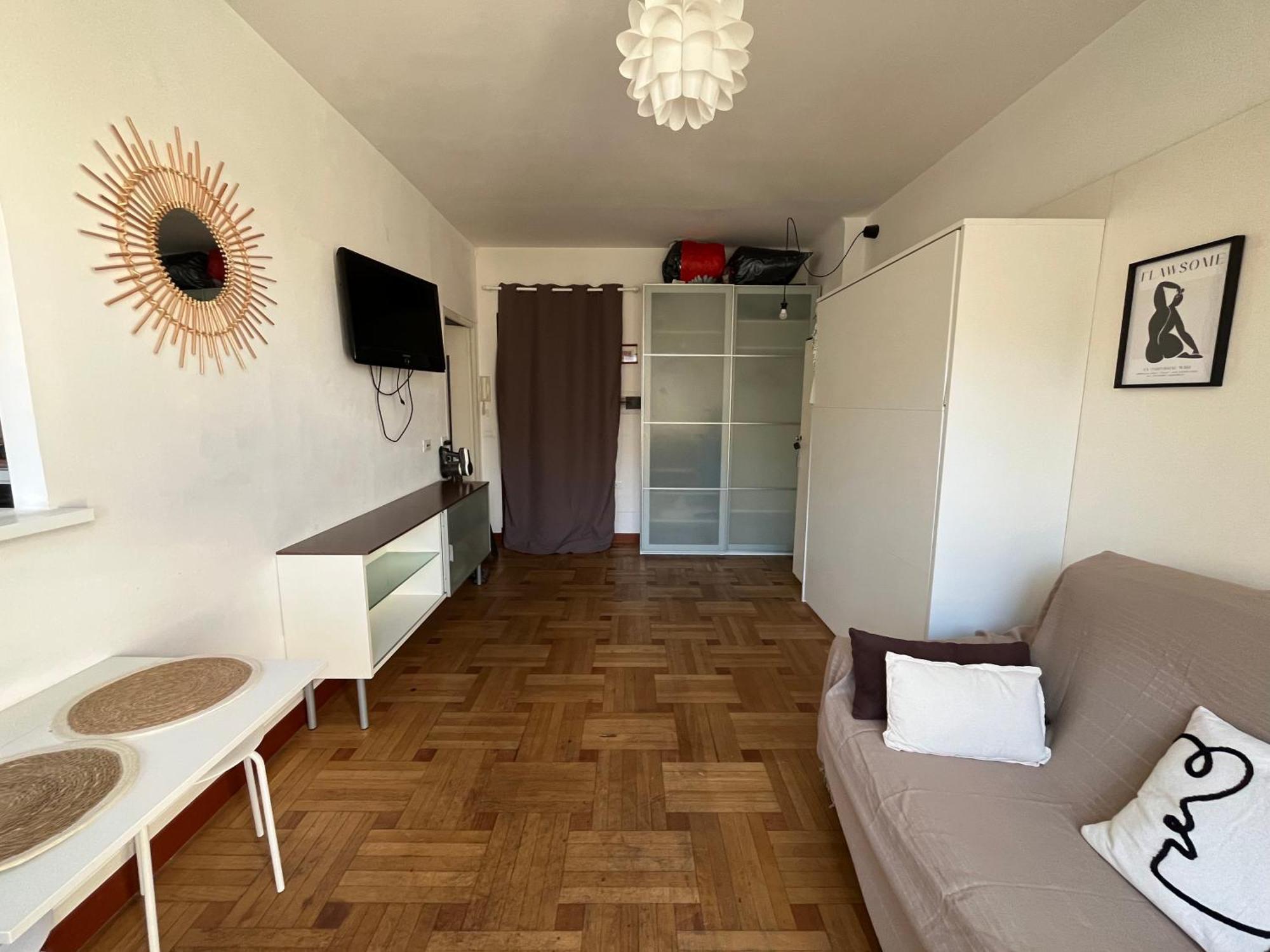 With Large Terrace Sea View 4th Floor Apartment Nice