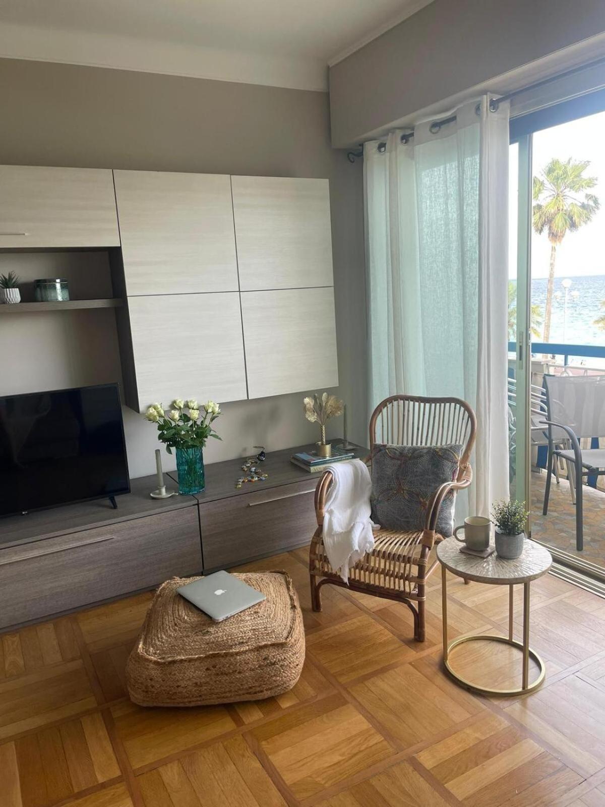 Apartment Promenade Des Your Seafront Flat *