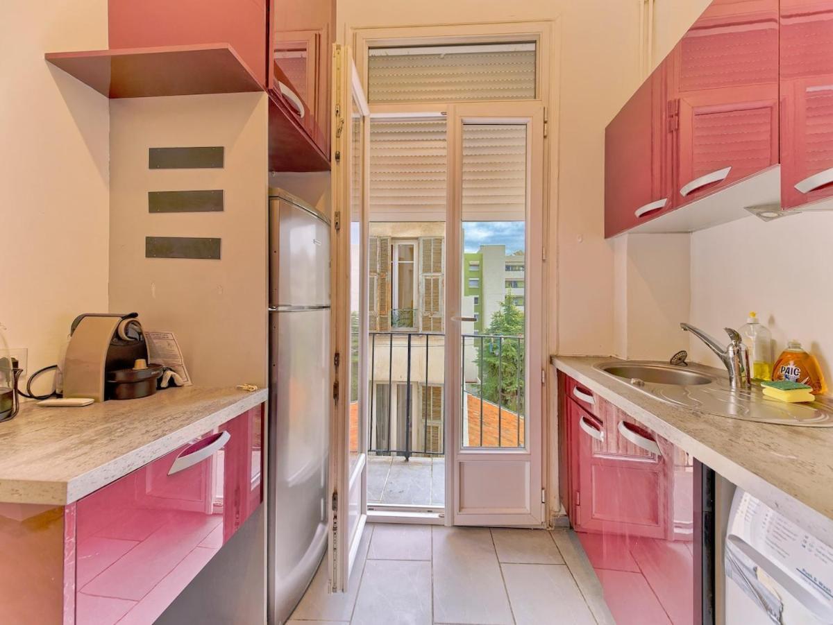 Spacious Apartment-hypercentre Apartment