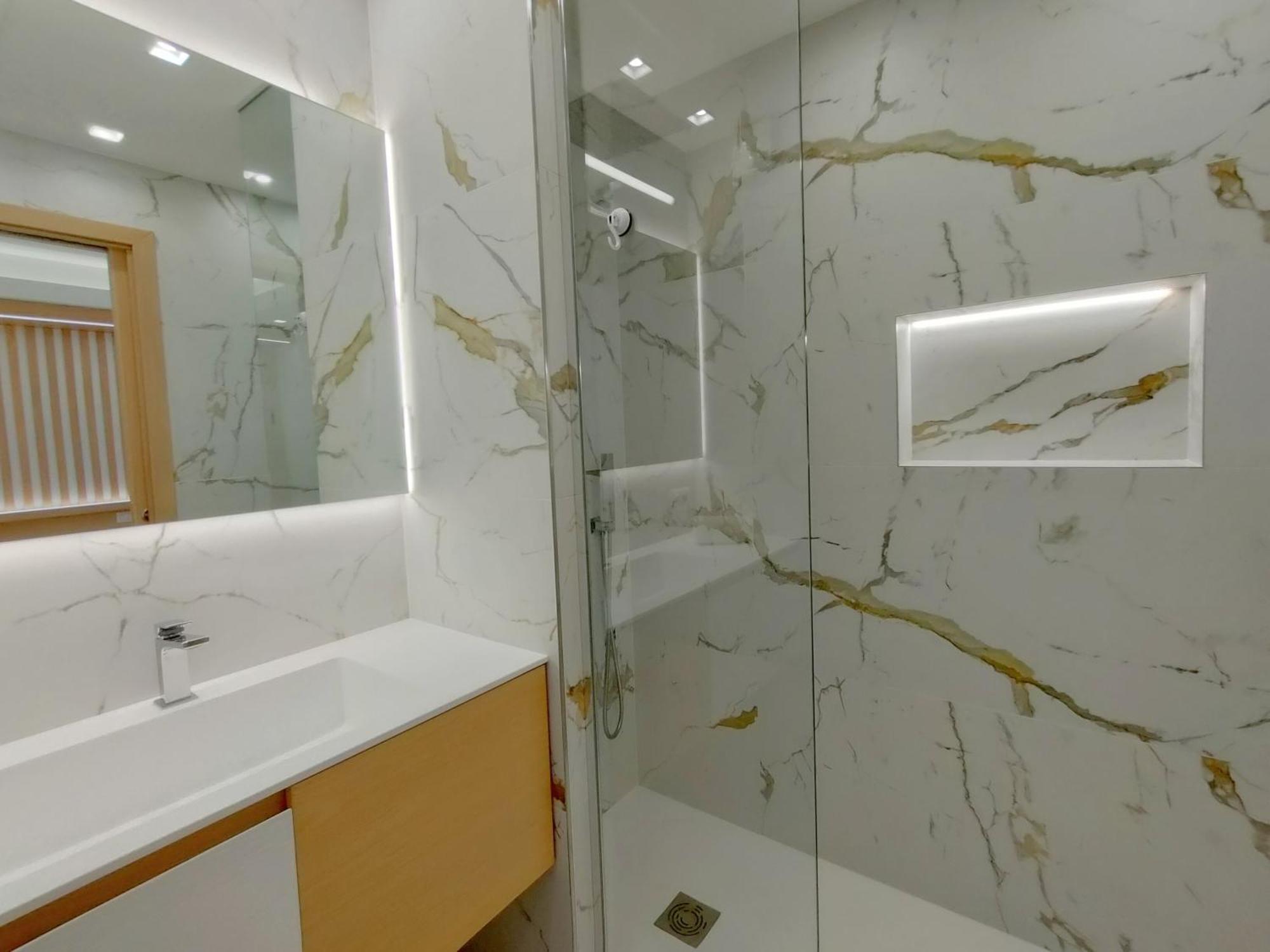 France 105 Super 2 Pers Wifi Ac * Nice