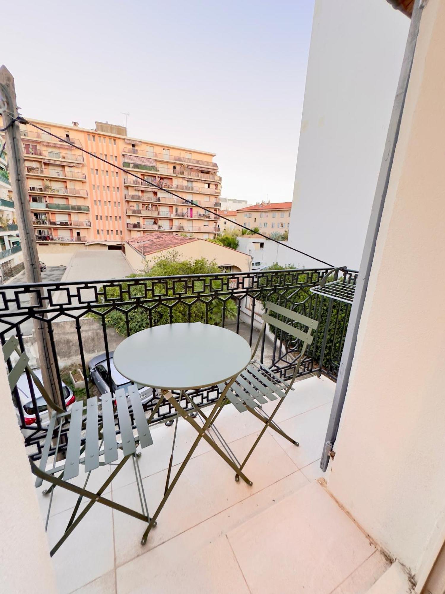 Joli Climatise Au Calme *