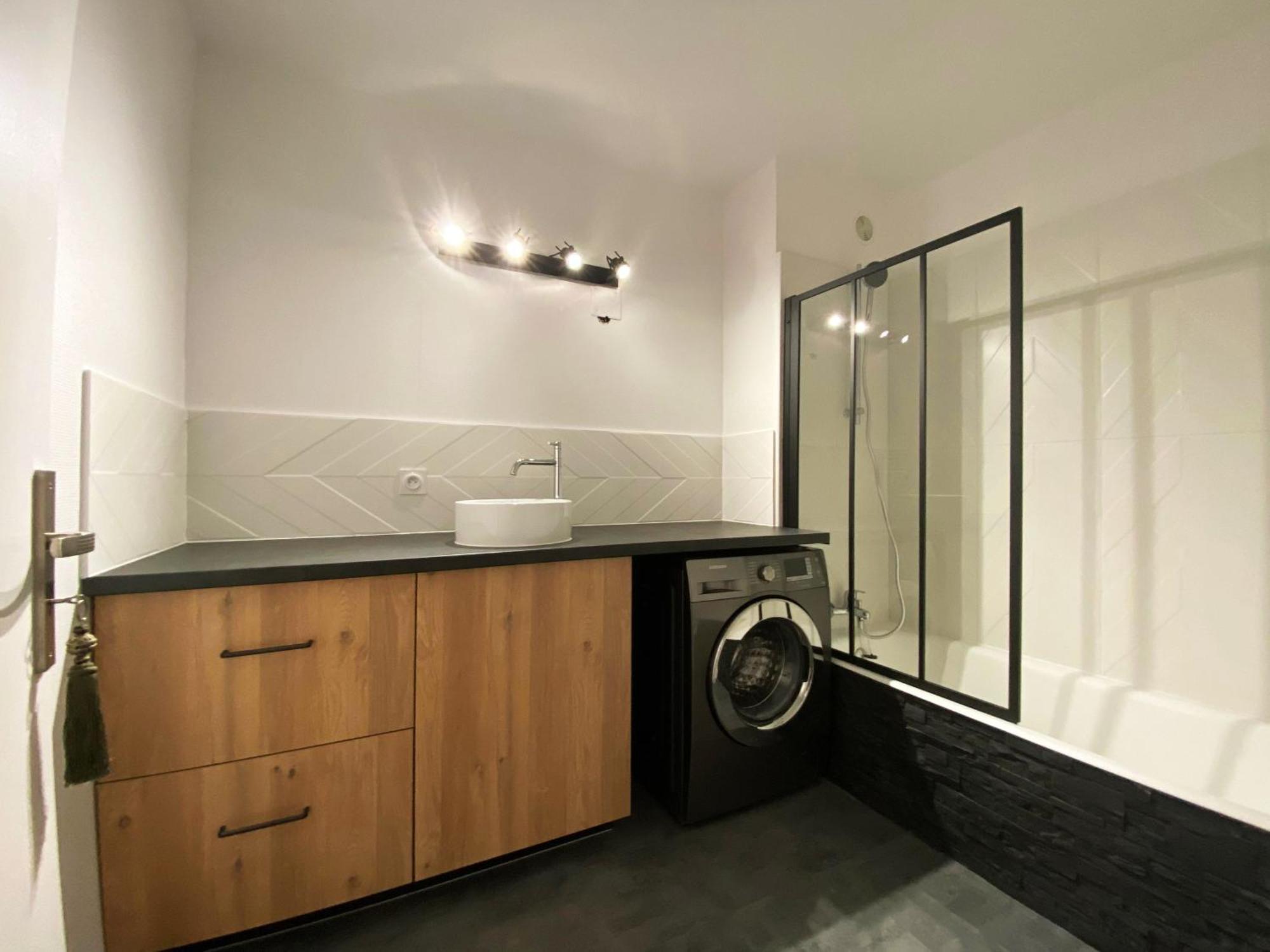 Apartment Magnifique 60m Terrasse Clim Parking Prive *