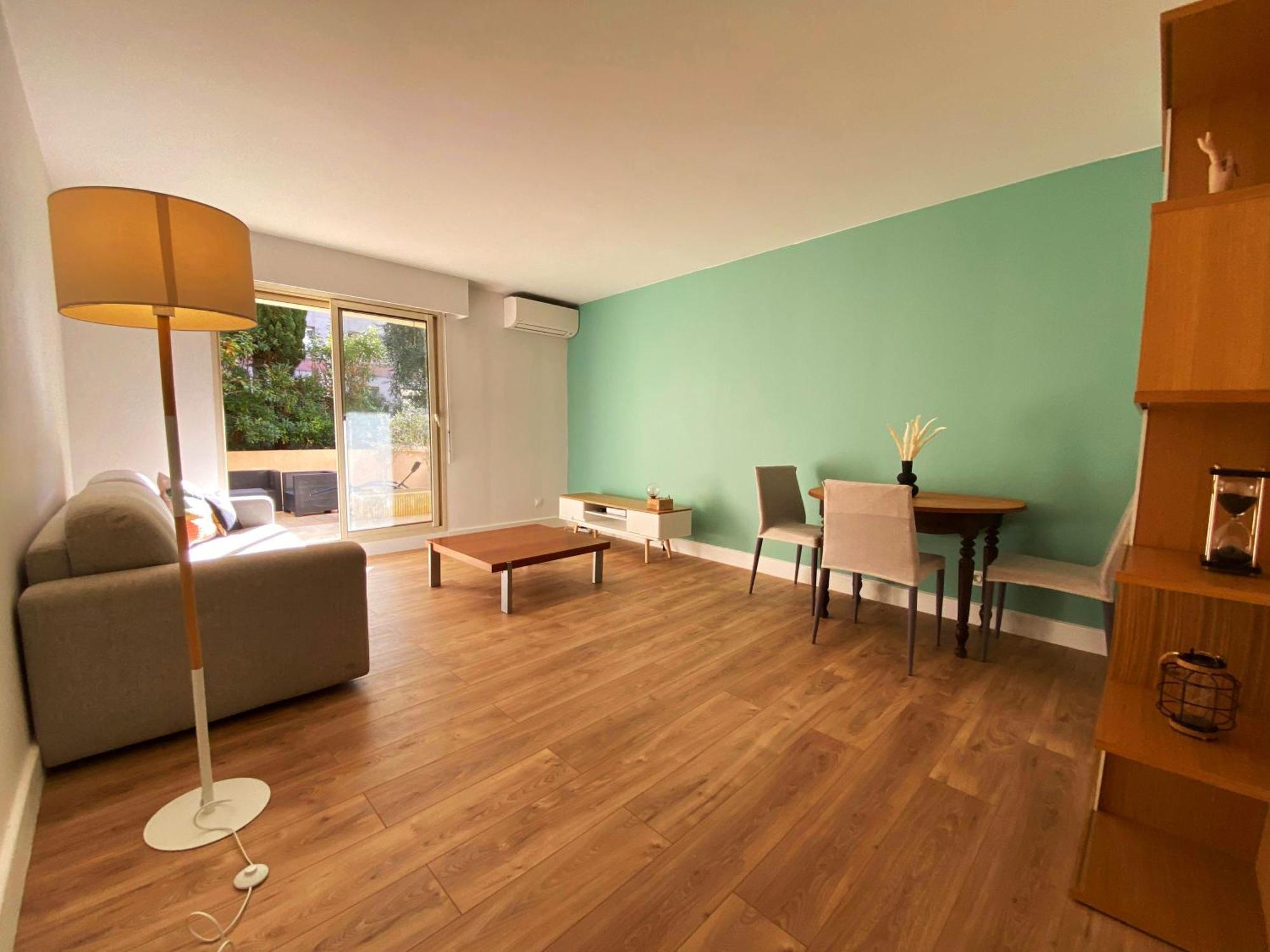 Magnifique 60m Terrasse Clim Parking Prive * Nice