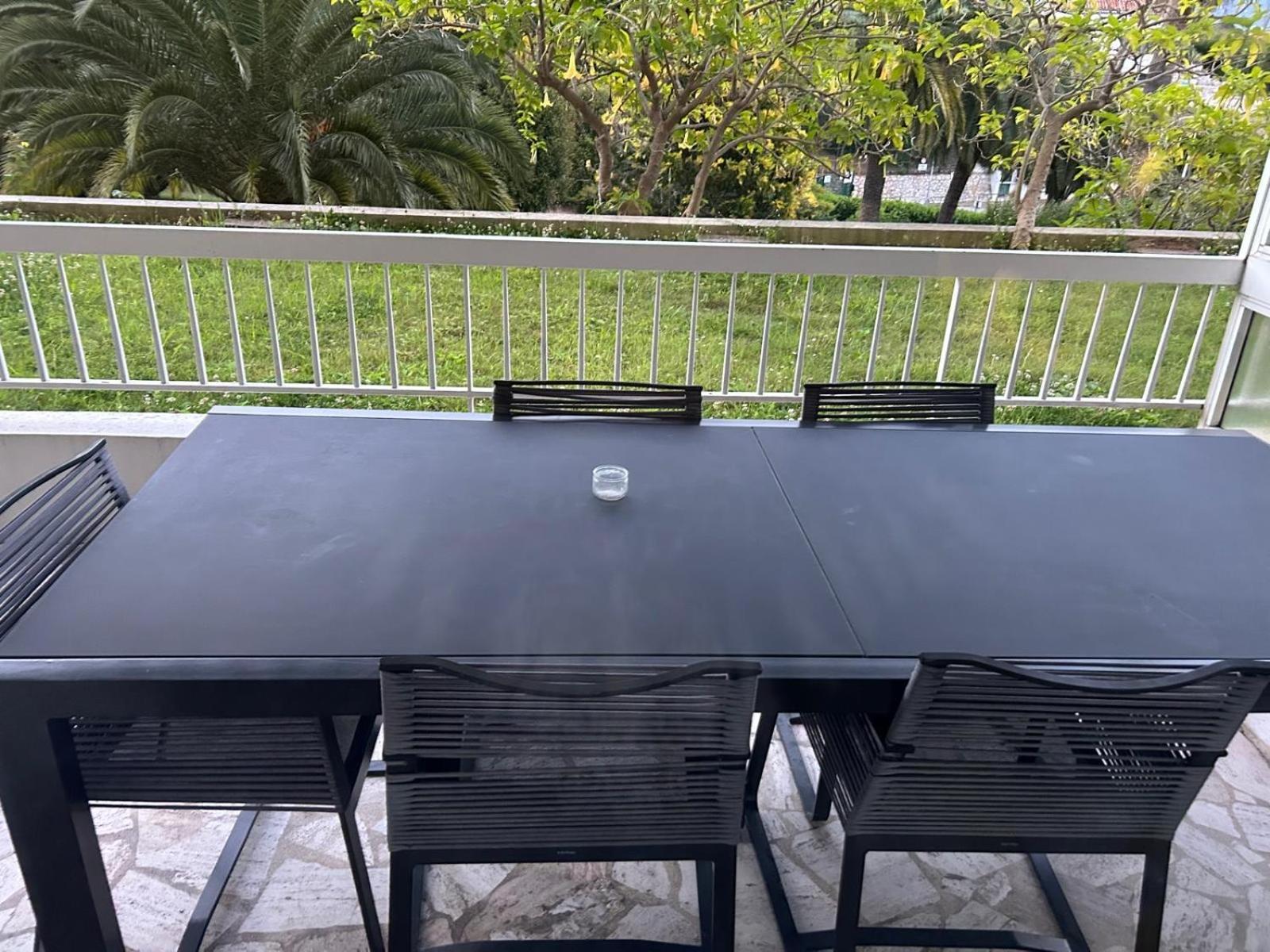 Bel Proche De La Apartment