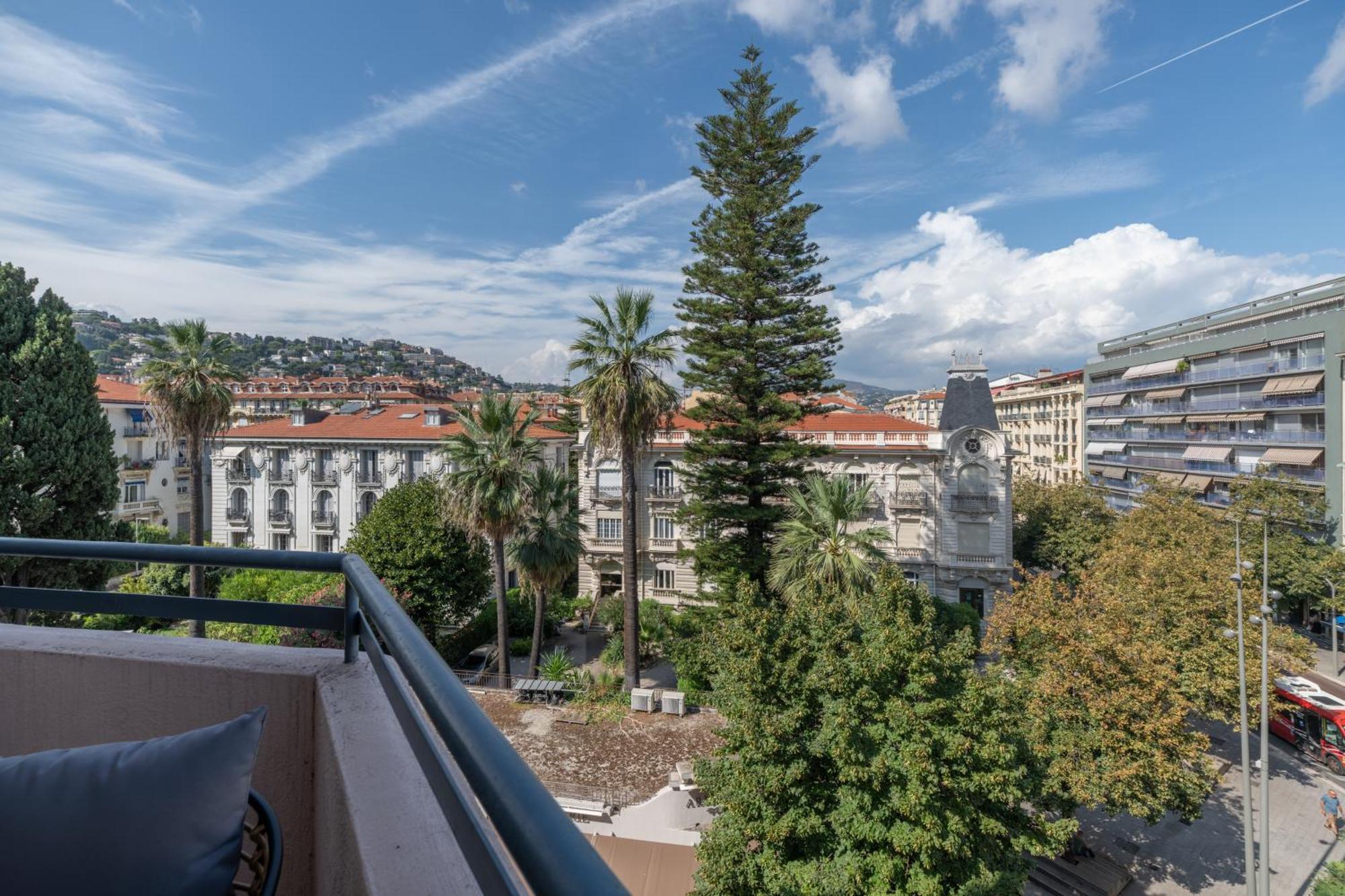 Elegant With Balconies In The Heart Of