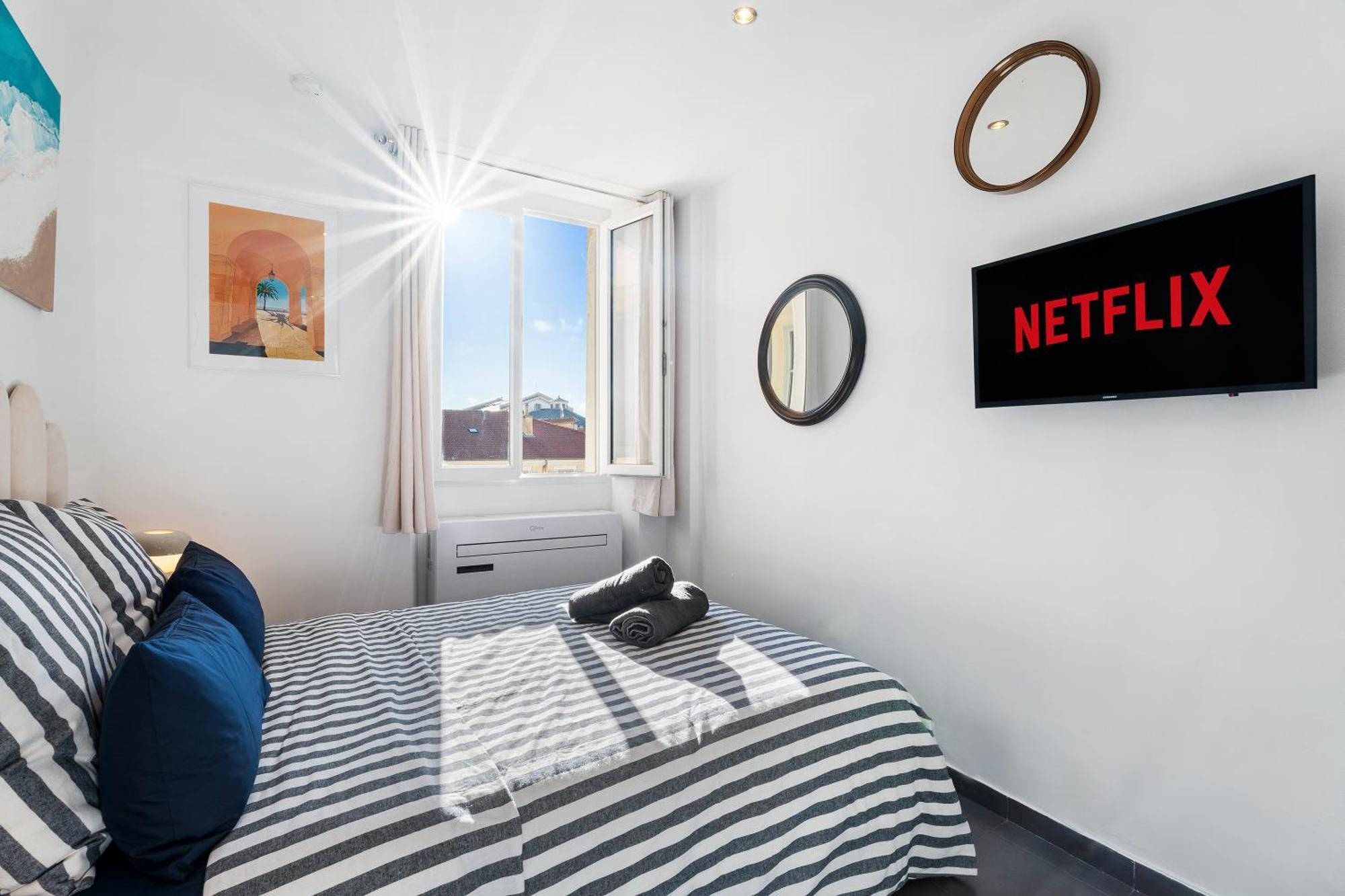 Renting - Bosio - Shelter Place Massena Cours Saleya & Sea Apartment