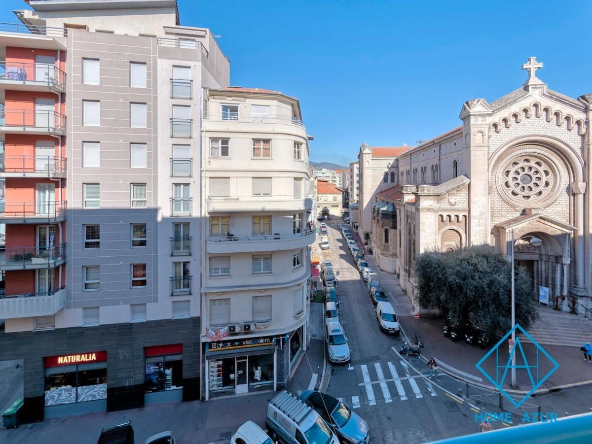 Golden Square * Nice