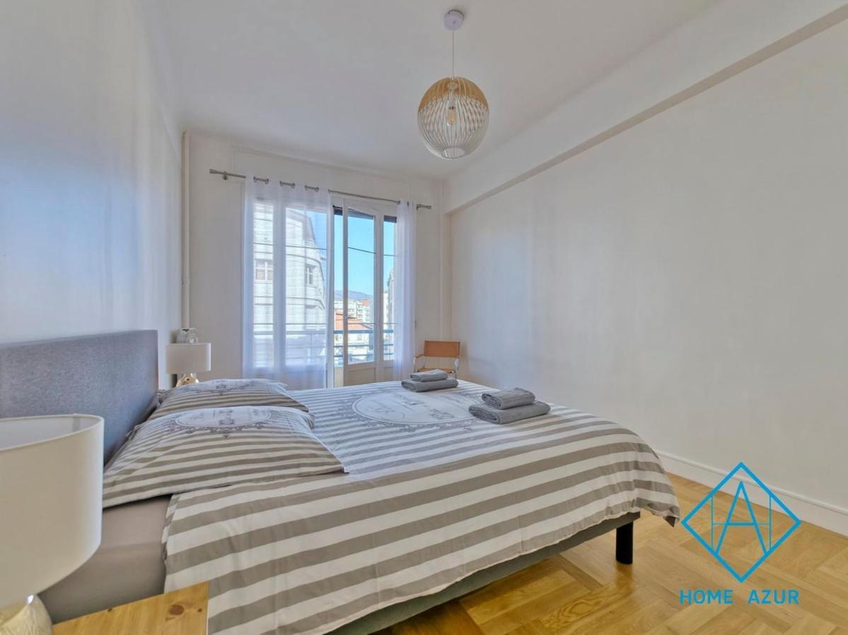 Golden Square Apartment